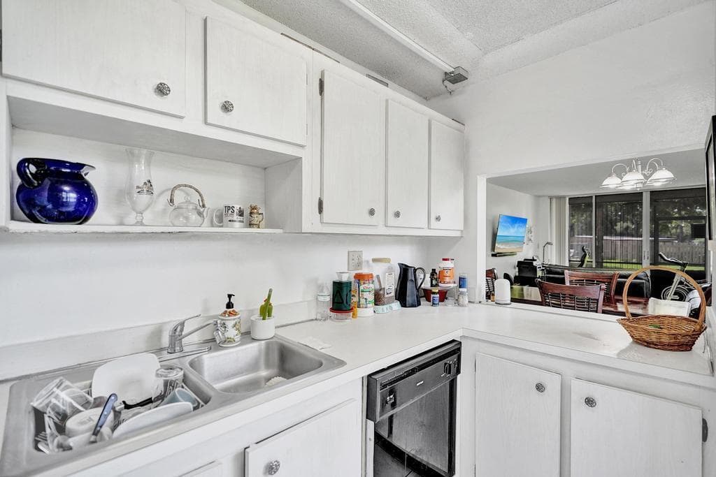 9430 Tangerine Place 104, Davie, FL 33324 — photo 13 of 49