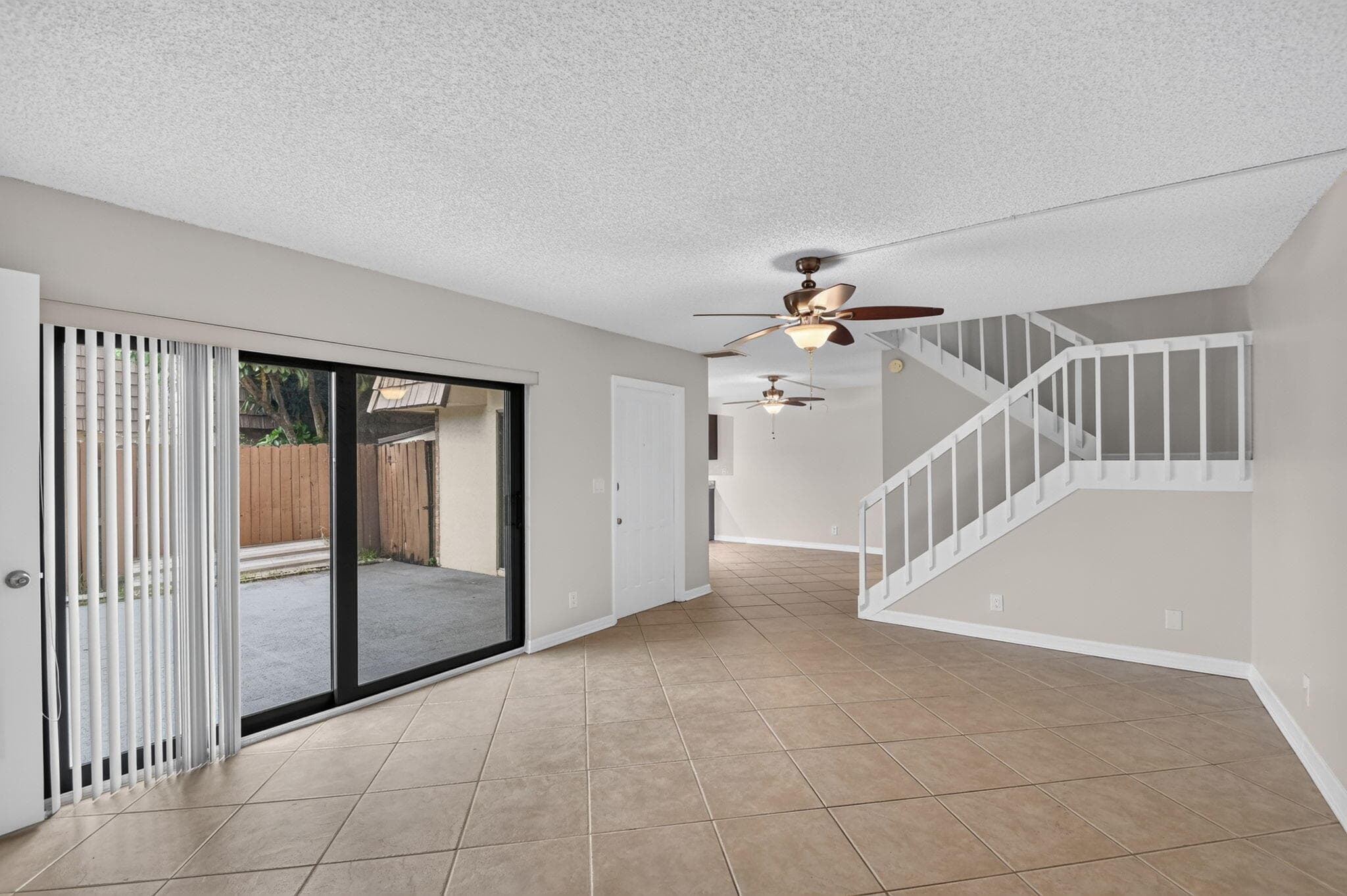 744 Springdale Circle, Palm Springs, FL 33461 — photo 19 of 40
