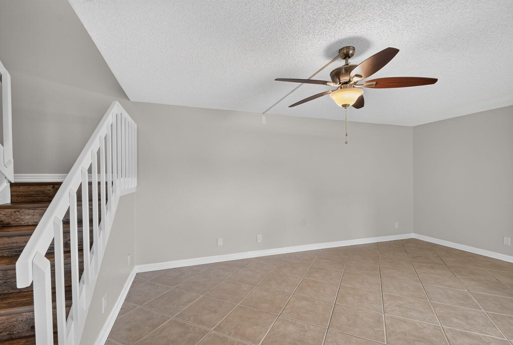 744 Springdale Circle, Palm Springs, FL 33461 — photo 6 of 40
