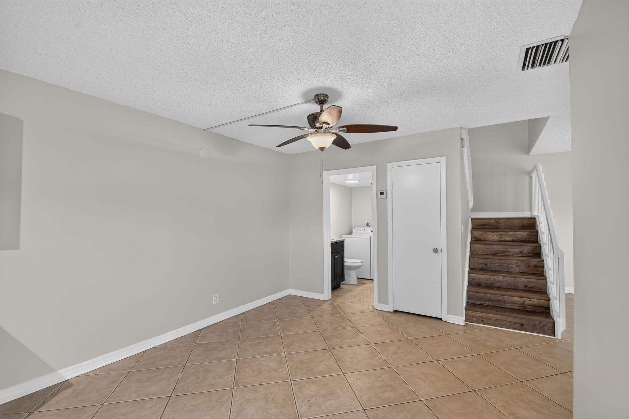 744 Springdale Circle, Palm Springs, FL 33461 — photo 11 of 40