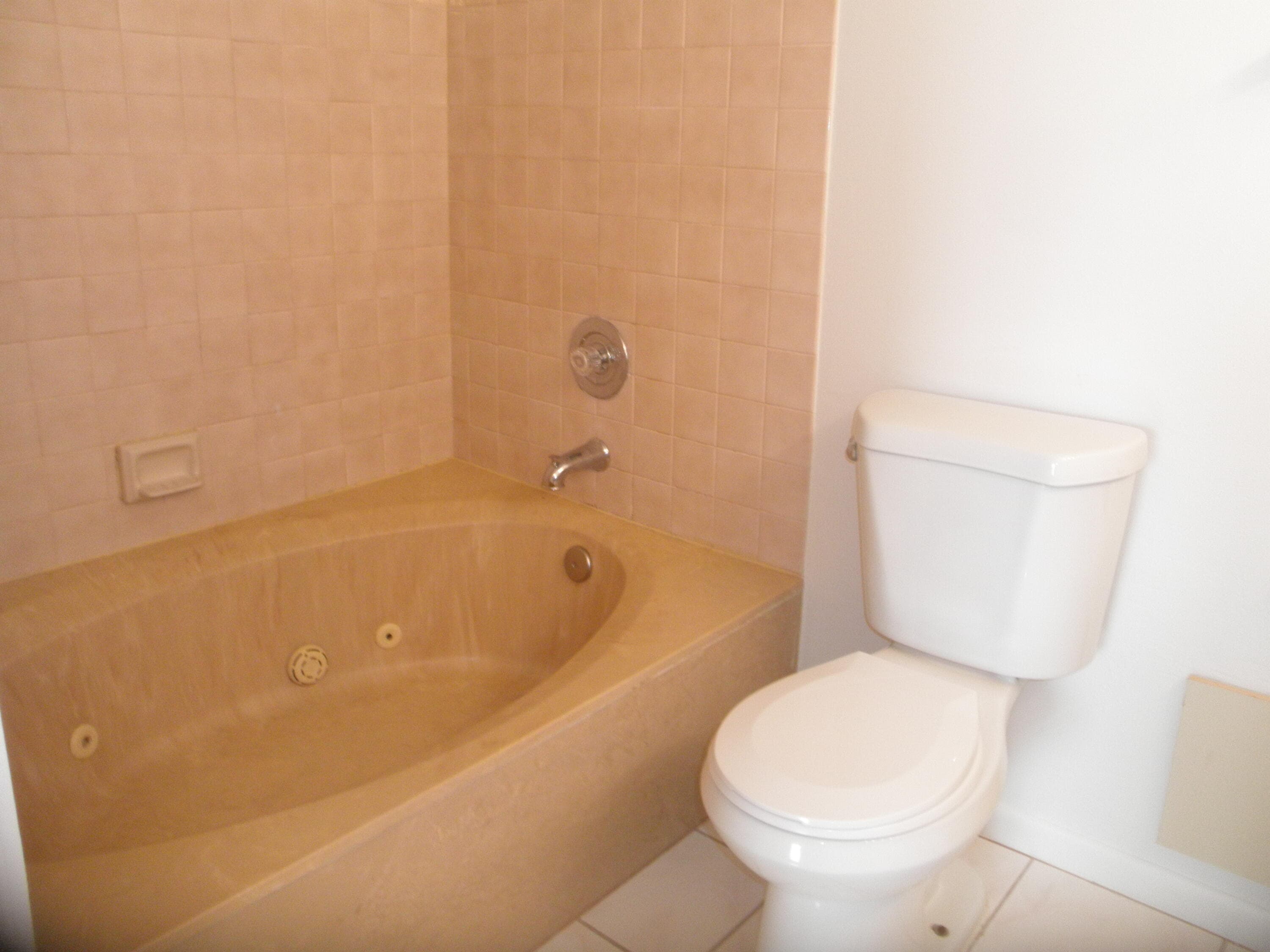 3896 Victoria Drive, West Palm Beach, FL 33406 — photo 10 of 13