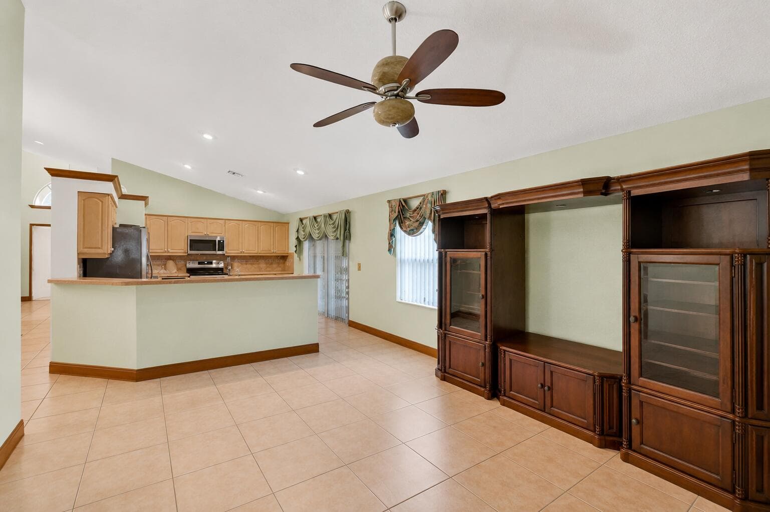 1059 Fairfax Circle W, Boynton Beach, FL 33436 — photo 11 of 36