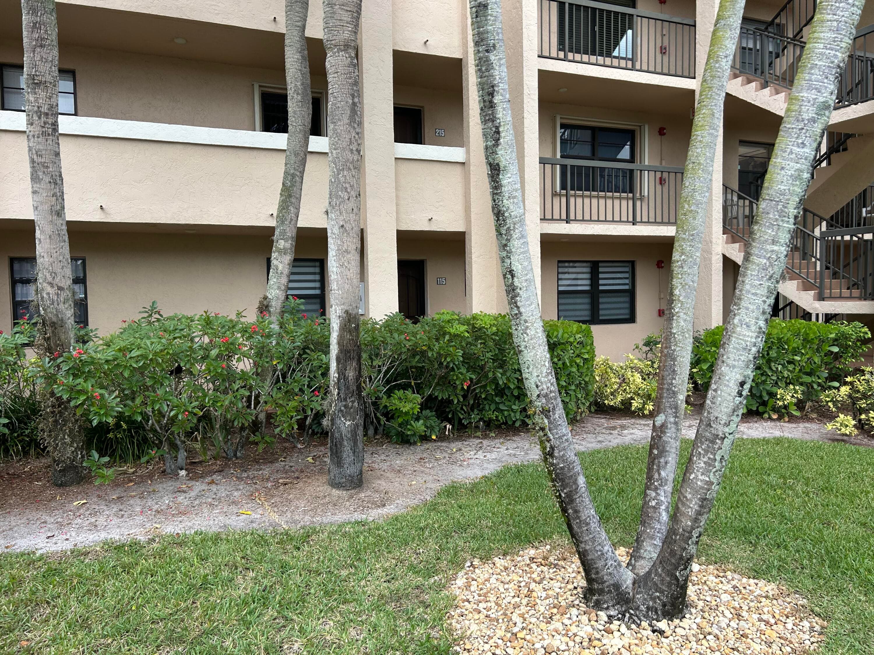 140 Lake Nancy Lane 115, West Palm Beach, FL 33411 — photo 23 of 33