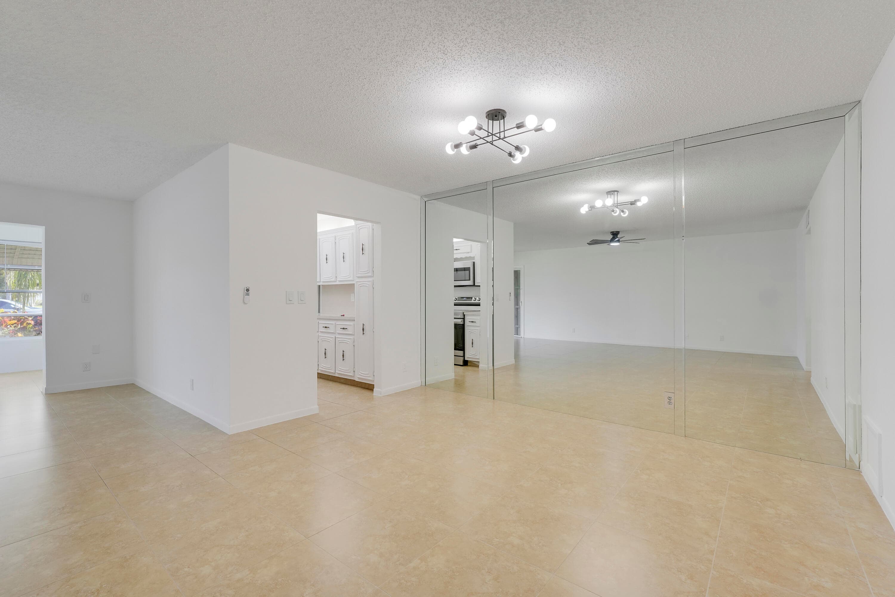 1142 W Circle Ter Terrace W C, Delray Beach, FL 33445 — photo 11 of 27