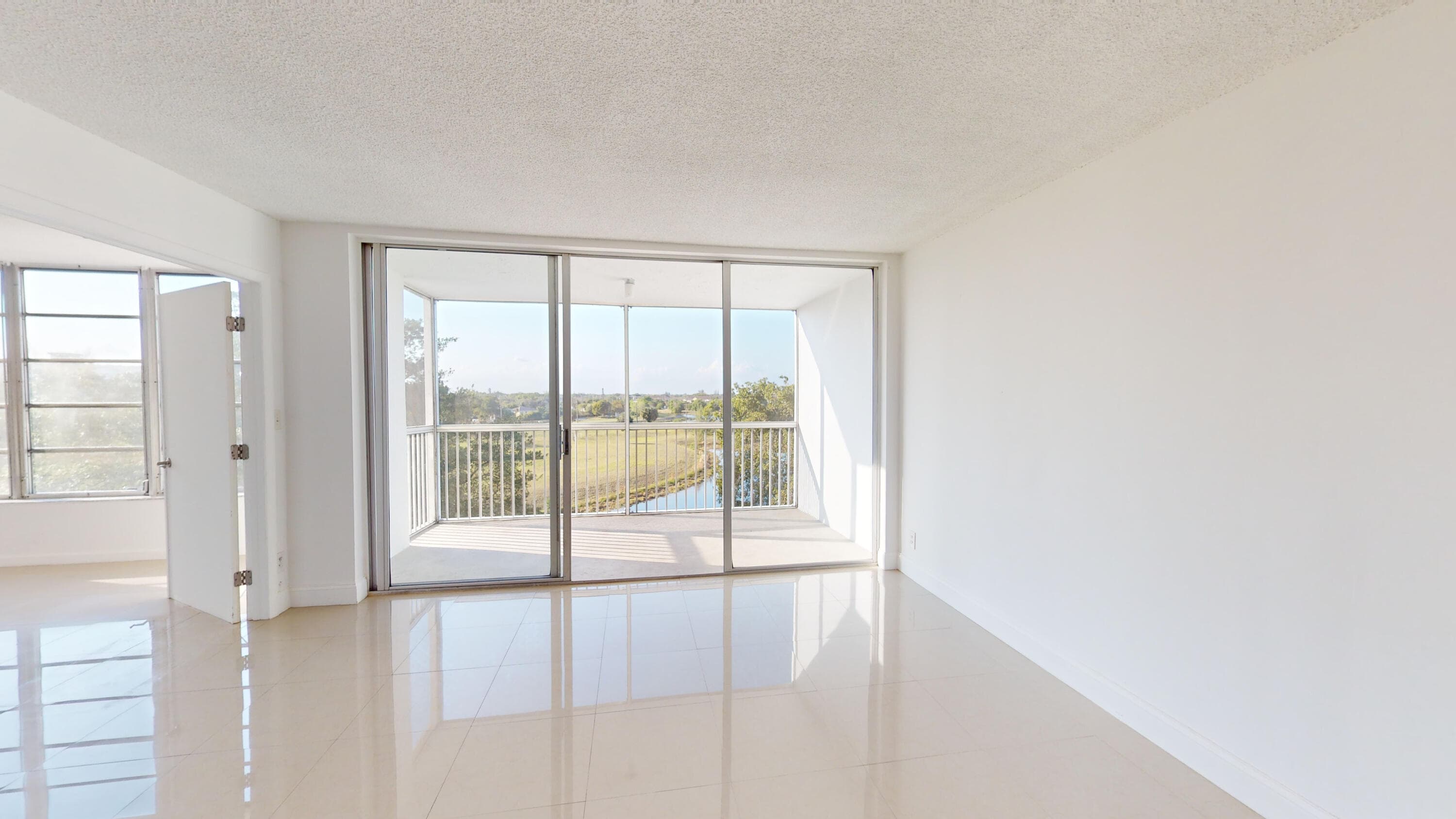 3080 N Course Drive 604, Pompano Beach, FL 33069 — photo 28 of 37
