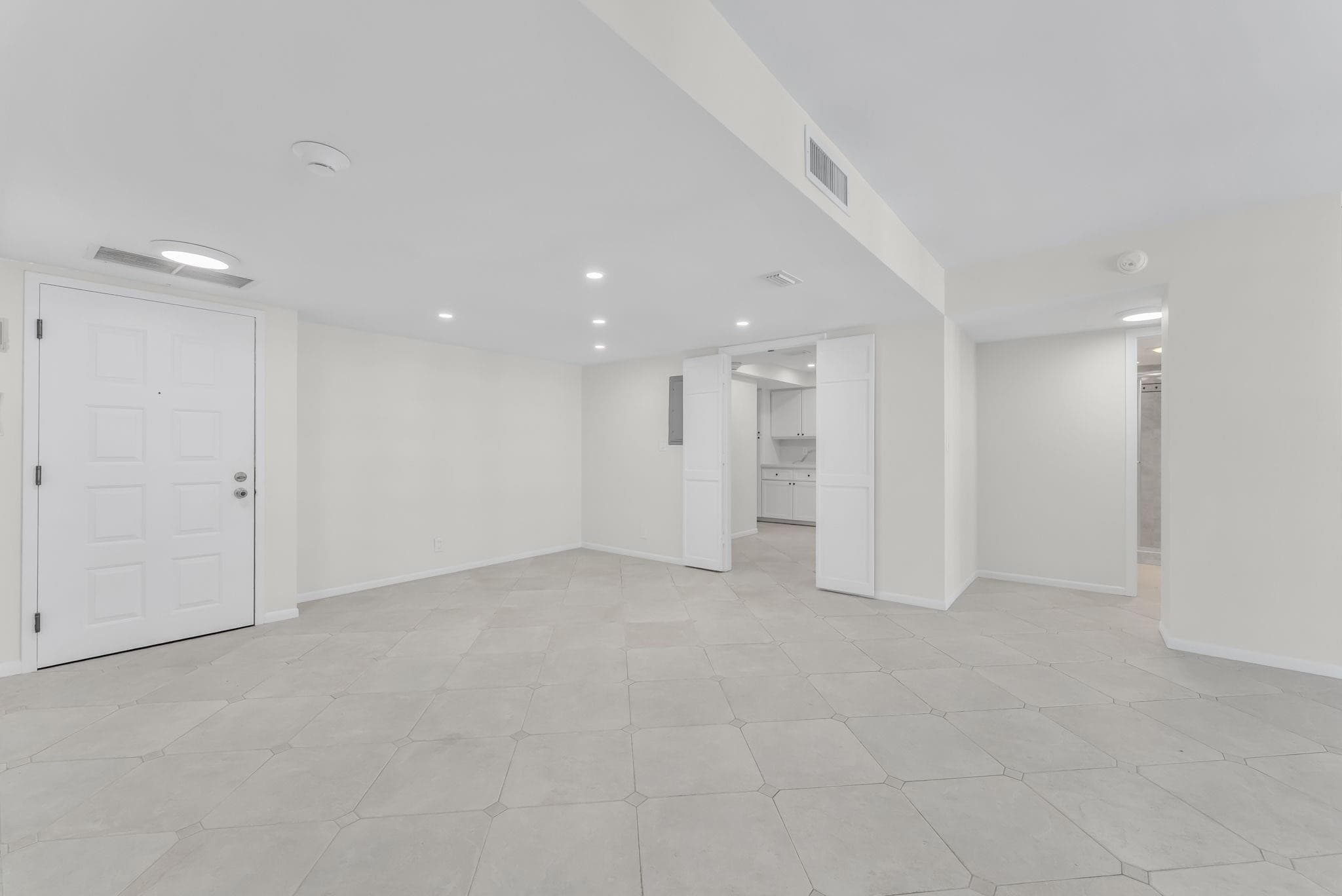 5000 N Ocean Boulevard 908, Lauderdale-By-The-Sea, FL 33308 — photo 6 of 26