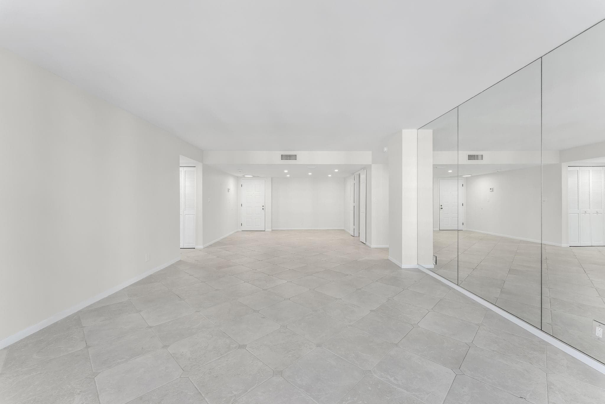 5000 N Ocean Boulevard 908, Lauderdale-By-The-Sea, FL 33308 — photo 9 of 26