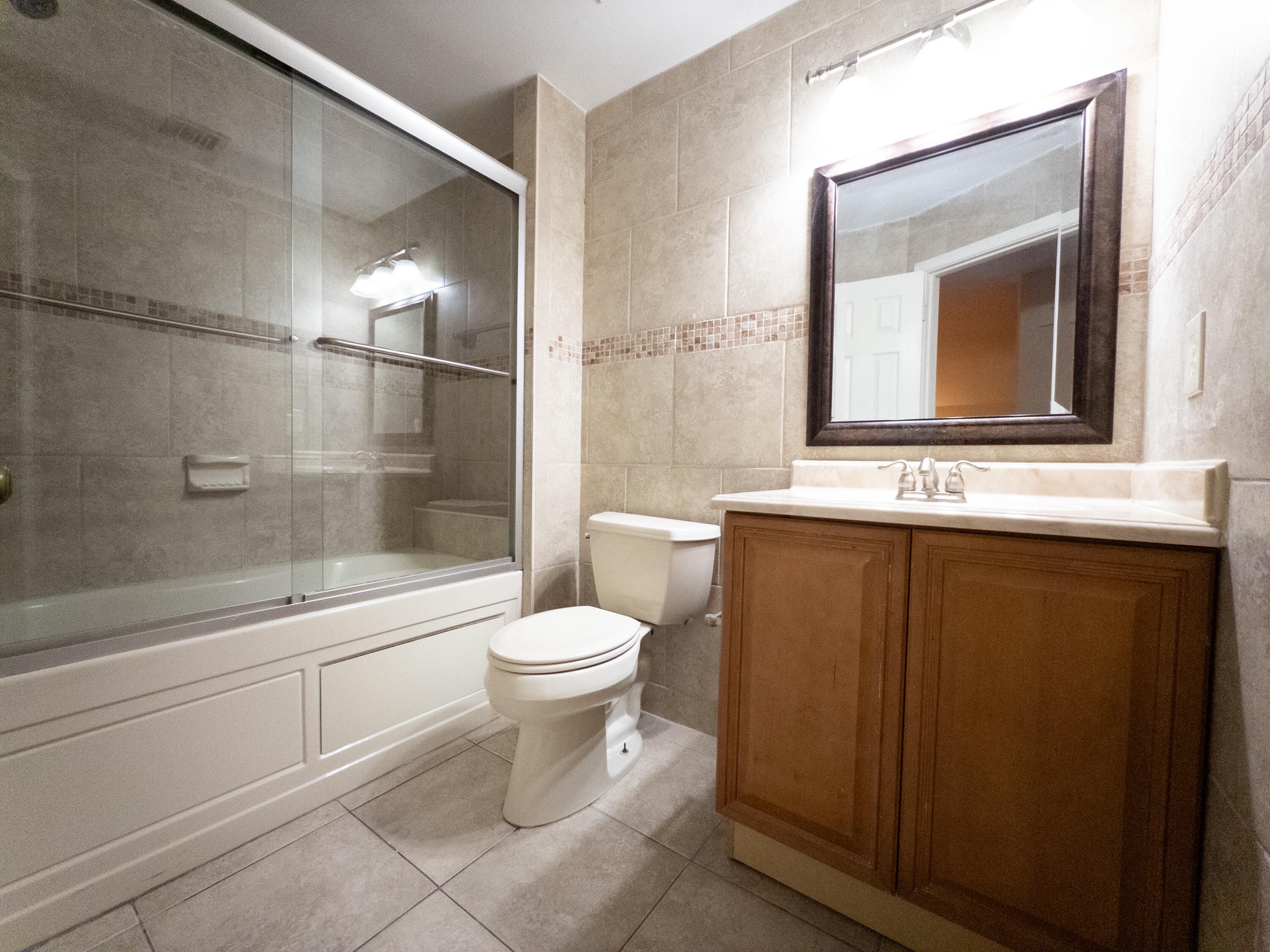 2011 E Discovery Cir E, Deerfield Beach, FL 33442 — photo 32 of 42