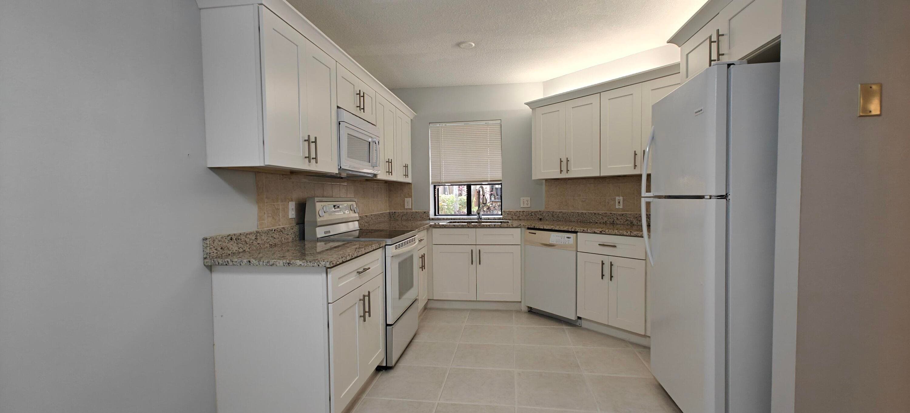 5139 Europa Drive H, Boynton Beach, FL 33437 — photo 7 of 23
