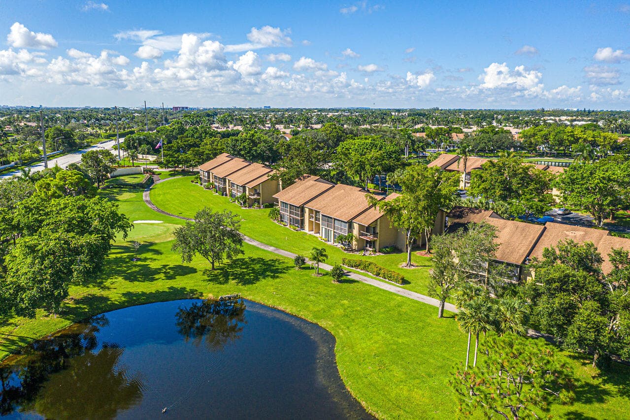 5087 Oakhill Lane, Delray Beach, FL 33484 — photo 15 of 52
