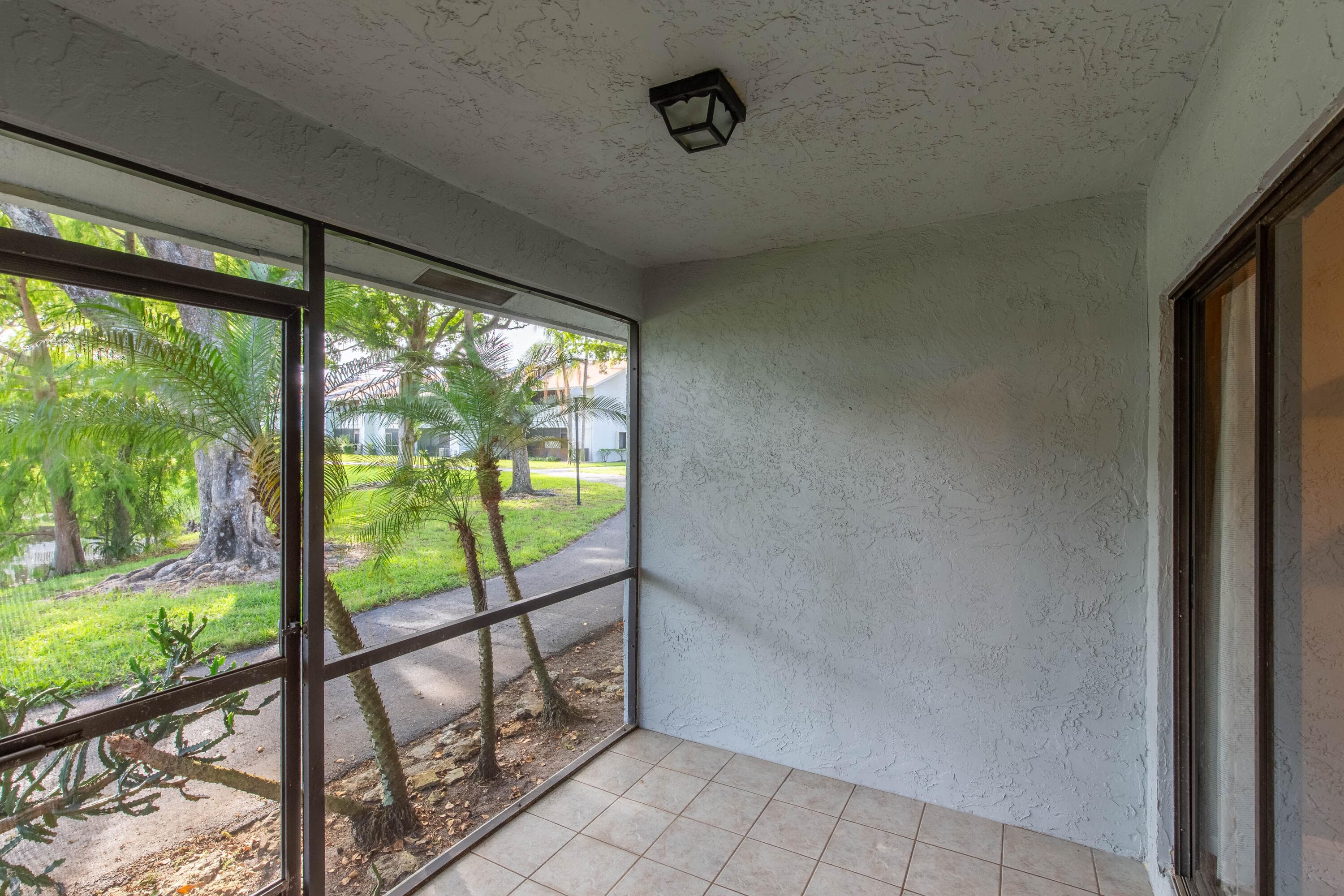 1599 Woodbridge Lakes Circle, West Palm Beach, FL 33406 — photo 24 of 38