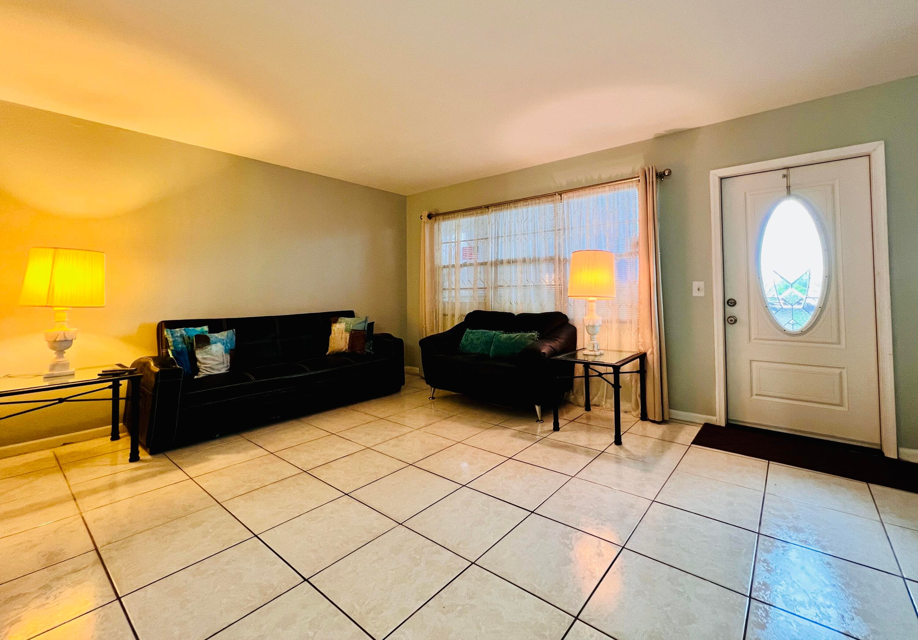 330 Southampton B, West Palm Beach, FL 33417 — photo 4 of 16