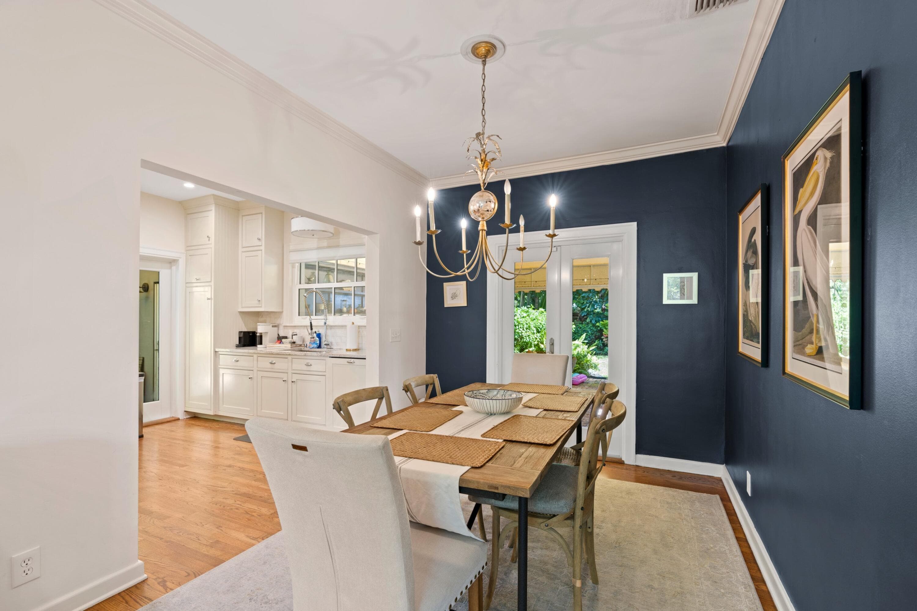 733 Sunset Road, West Palm Beach, FL 33401 — photo 10 of 32