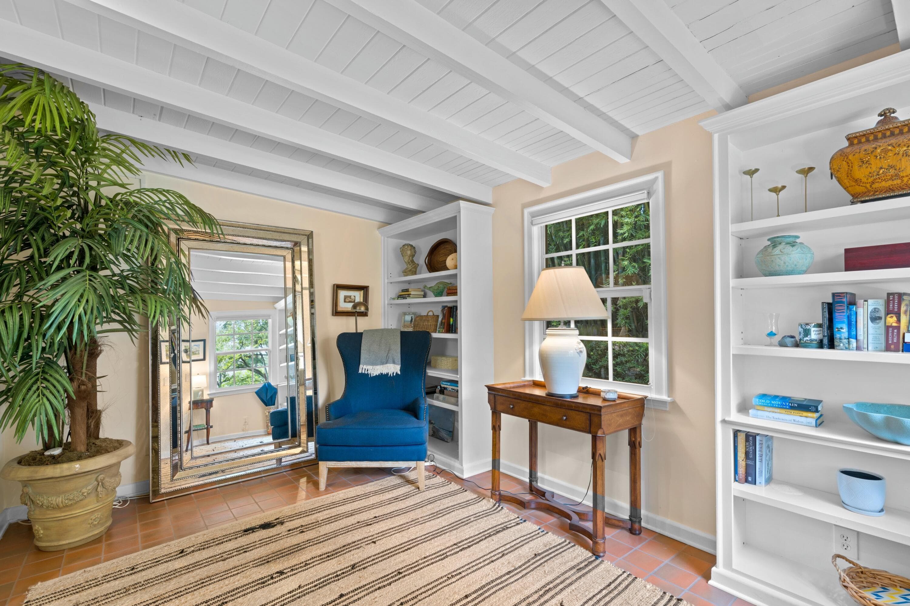 733 Sunset Road, West Palm Beach, FL 33401 — photo 3 of 32