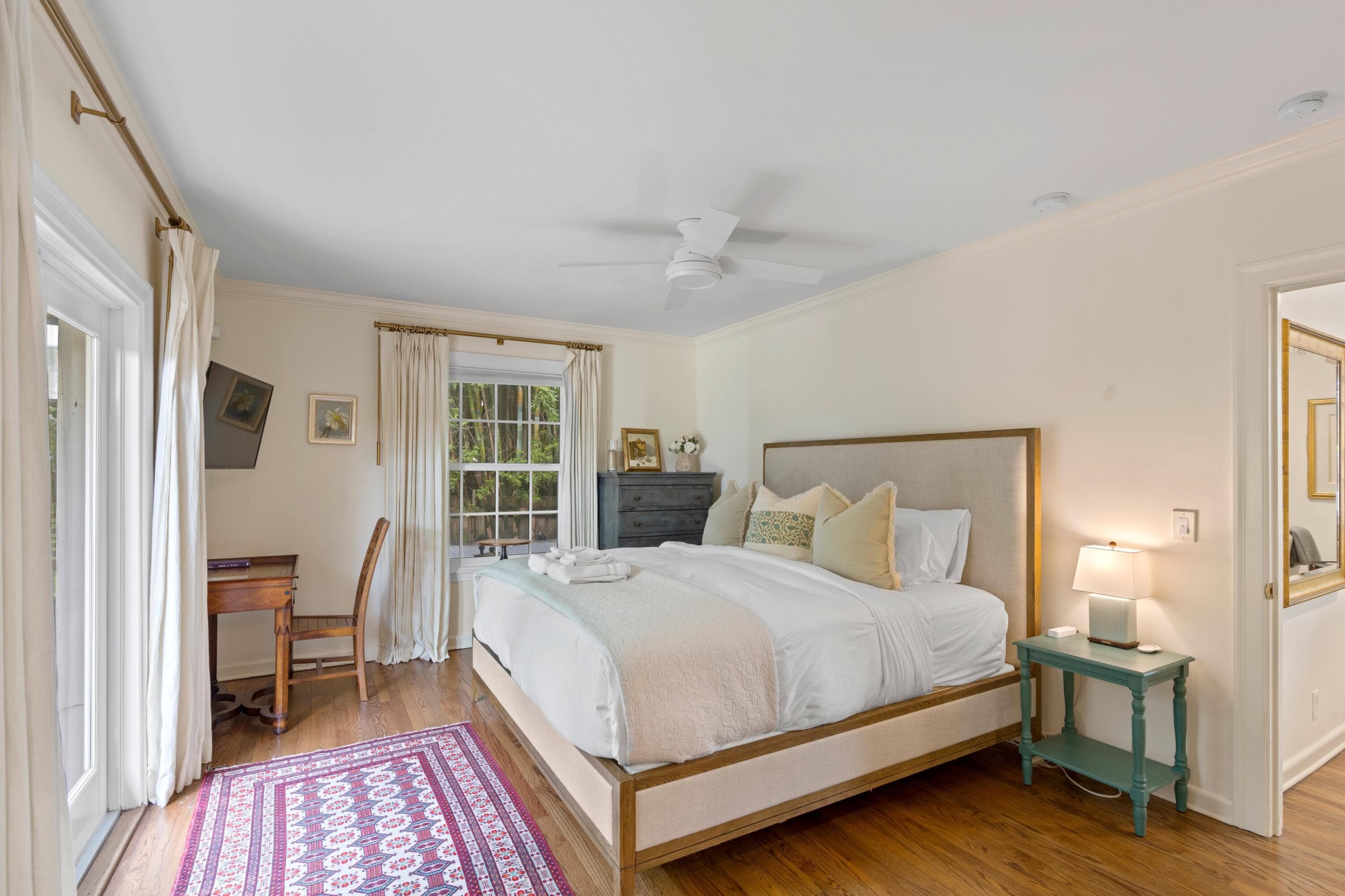 733 Sunset Road, West Palm Beach, FL 33401 — photo 14 of 32