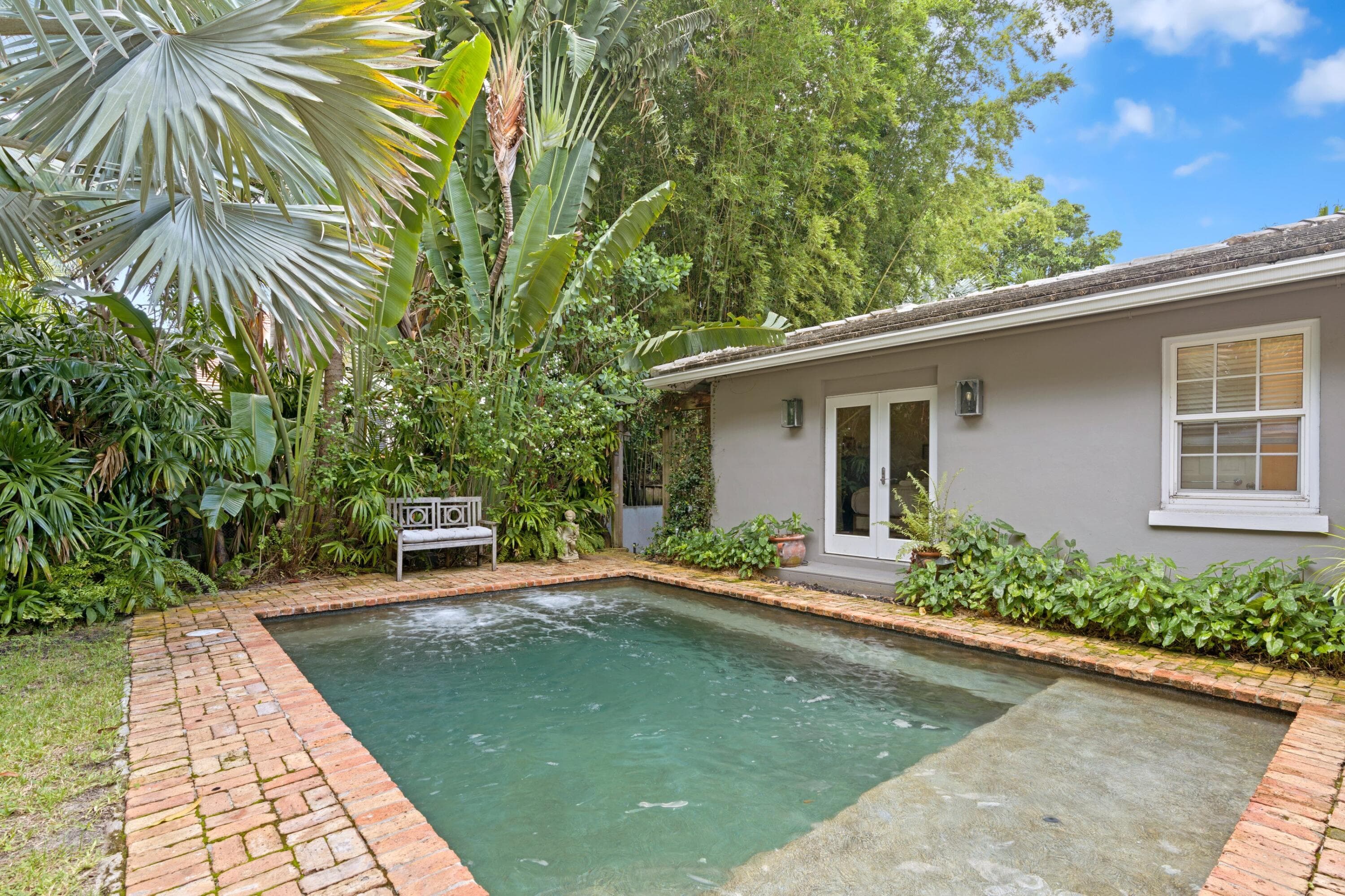 733 Sunset Road, West Palm Beach, FL 33401 — photo 26 of 32