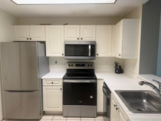 2804 Sarento Place 107, Palm Beach Gardens, FL 33410 — photo 3 of 12