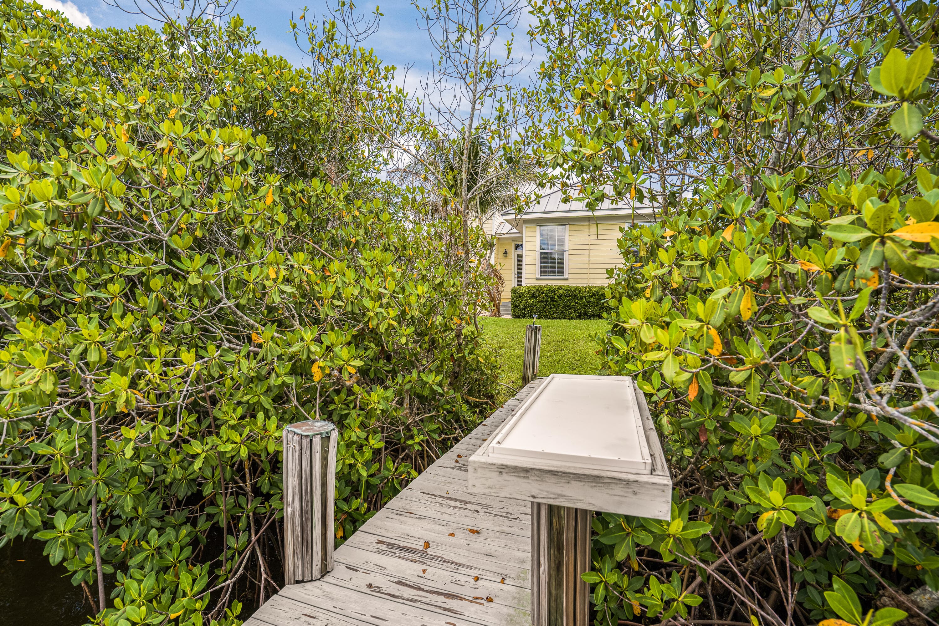 2165 SE 7th Ave Avenue SE, Vero Beach, FL 32962 — photo 43 of 48