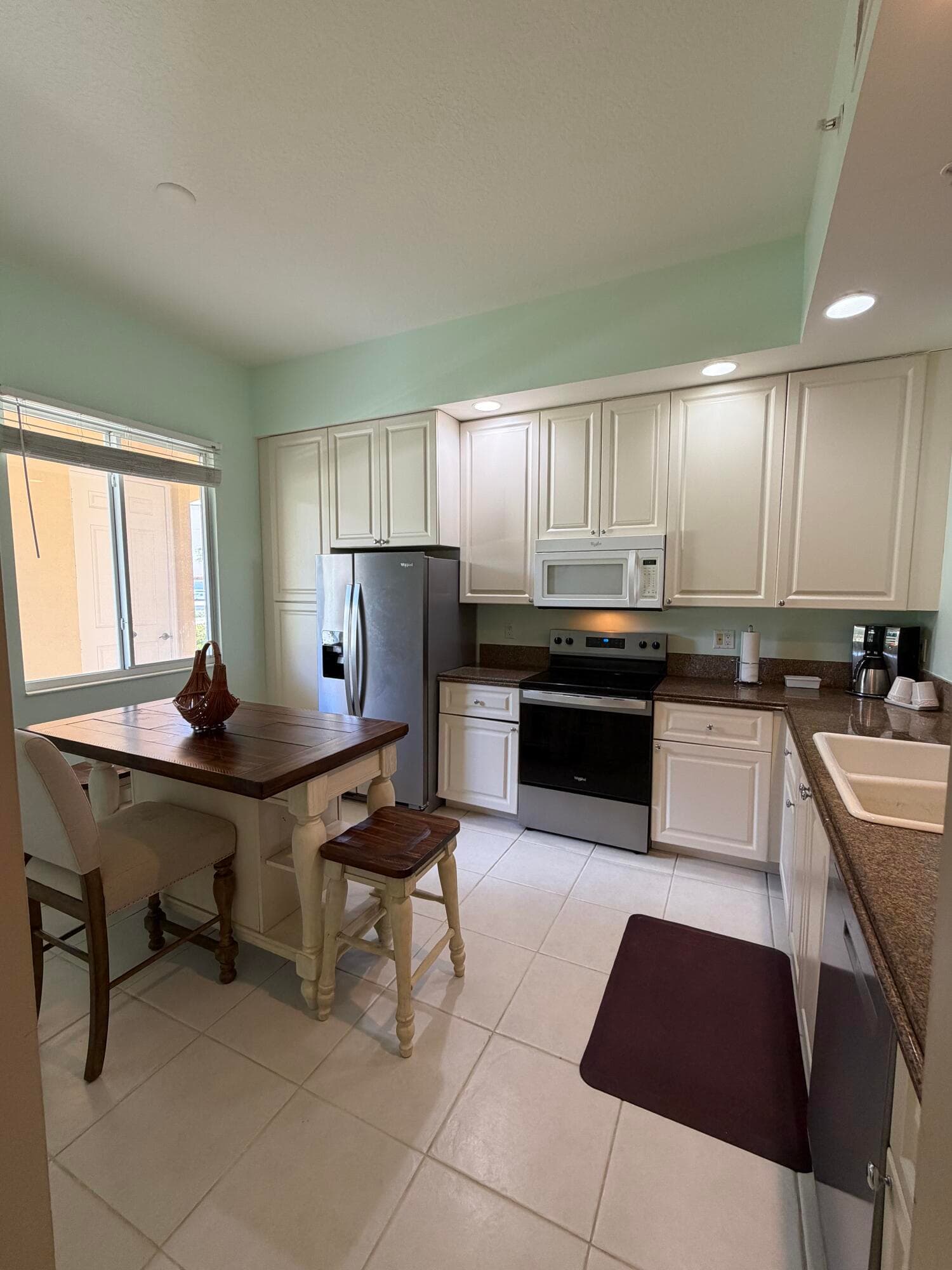 38 E Harbour Isle Dr Drive E 106, Fort Pierce, FL 34949 — photo 3 of 25