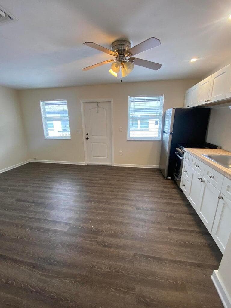 332 Walton Boulevard, West Palm Beach, FL 33405 — photo 11 of 27