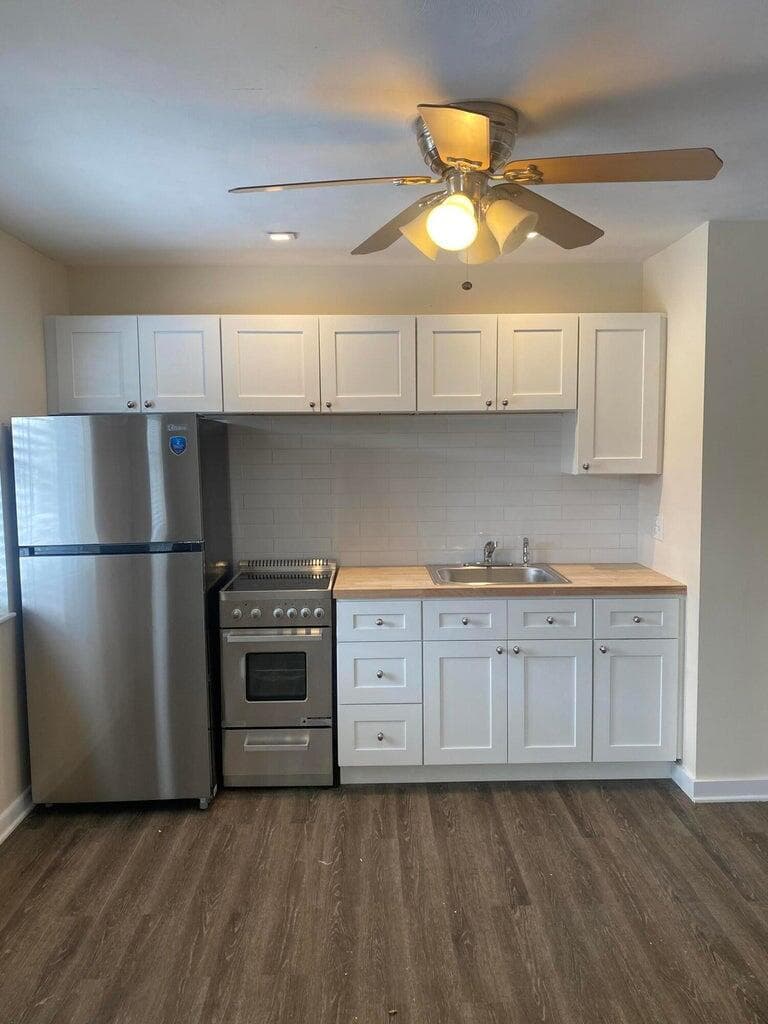 332 Walton Boulevard, West Palm Beach, FL 33405 — photo 13 of 27