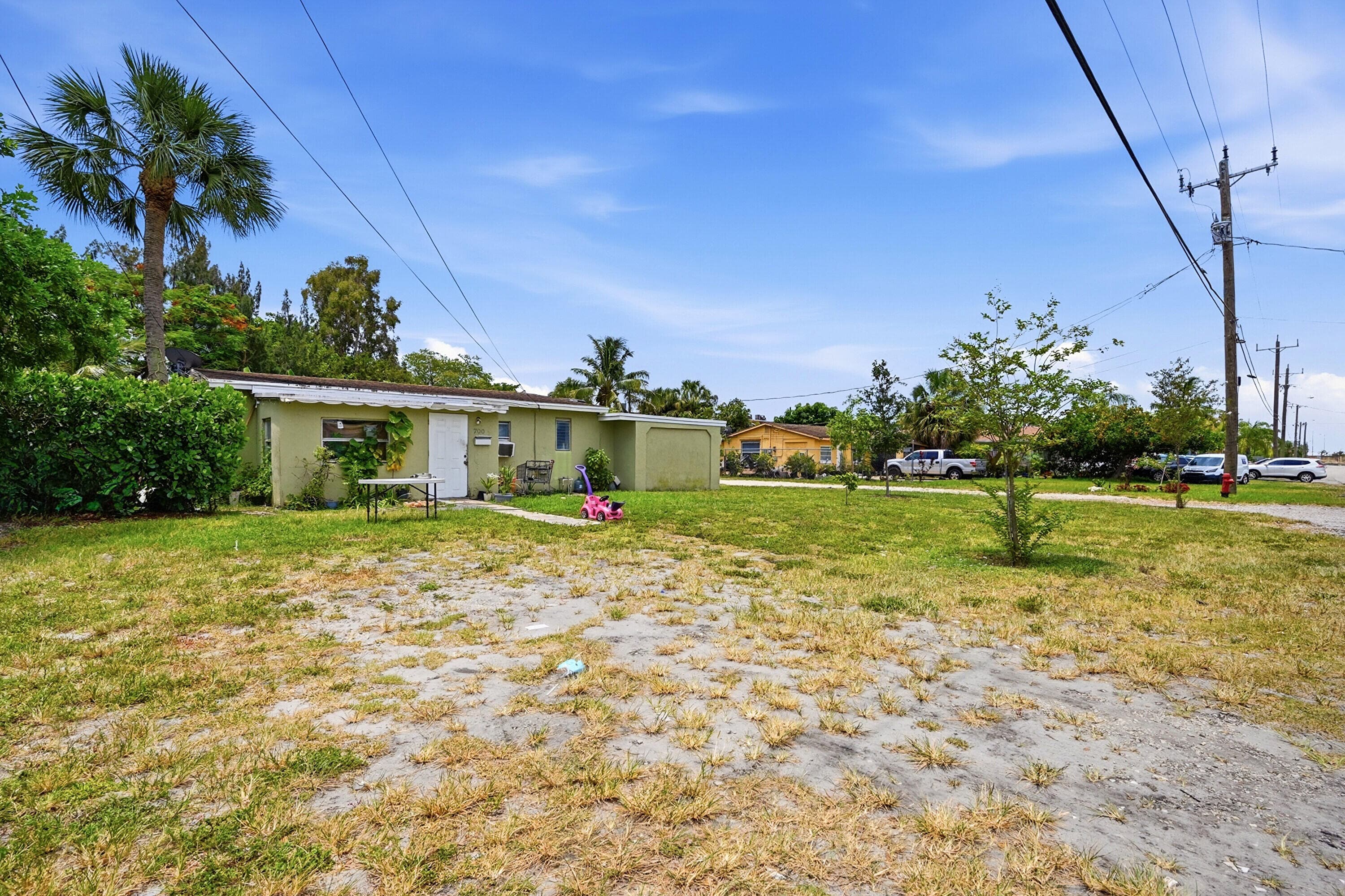 700 SW 8th Street, Pompano Beach, FL 33060 — photo 3 of 32