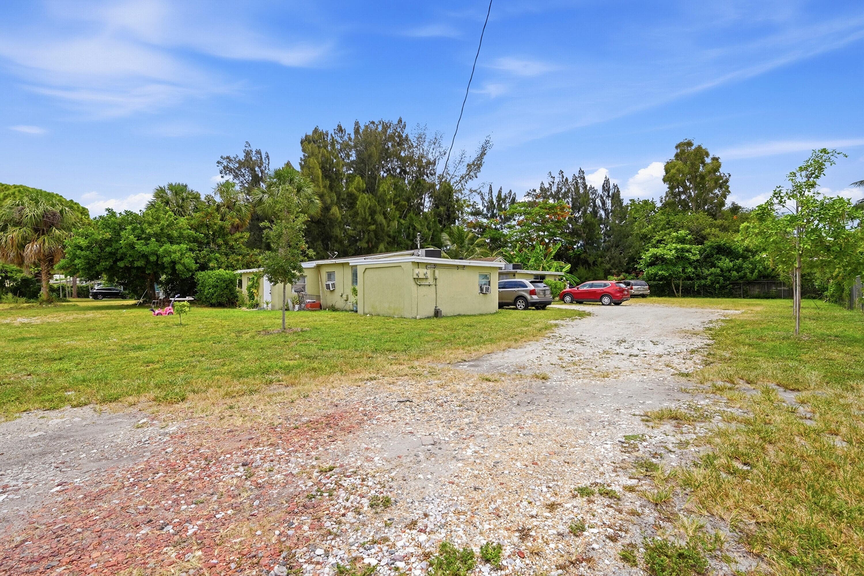 700 SW 8th Street, Pompano Beach, FL 33060 — photo 4 of 32