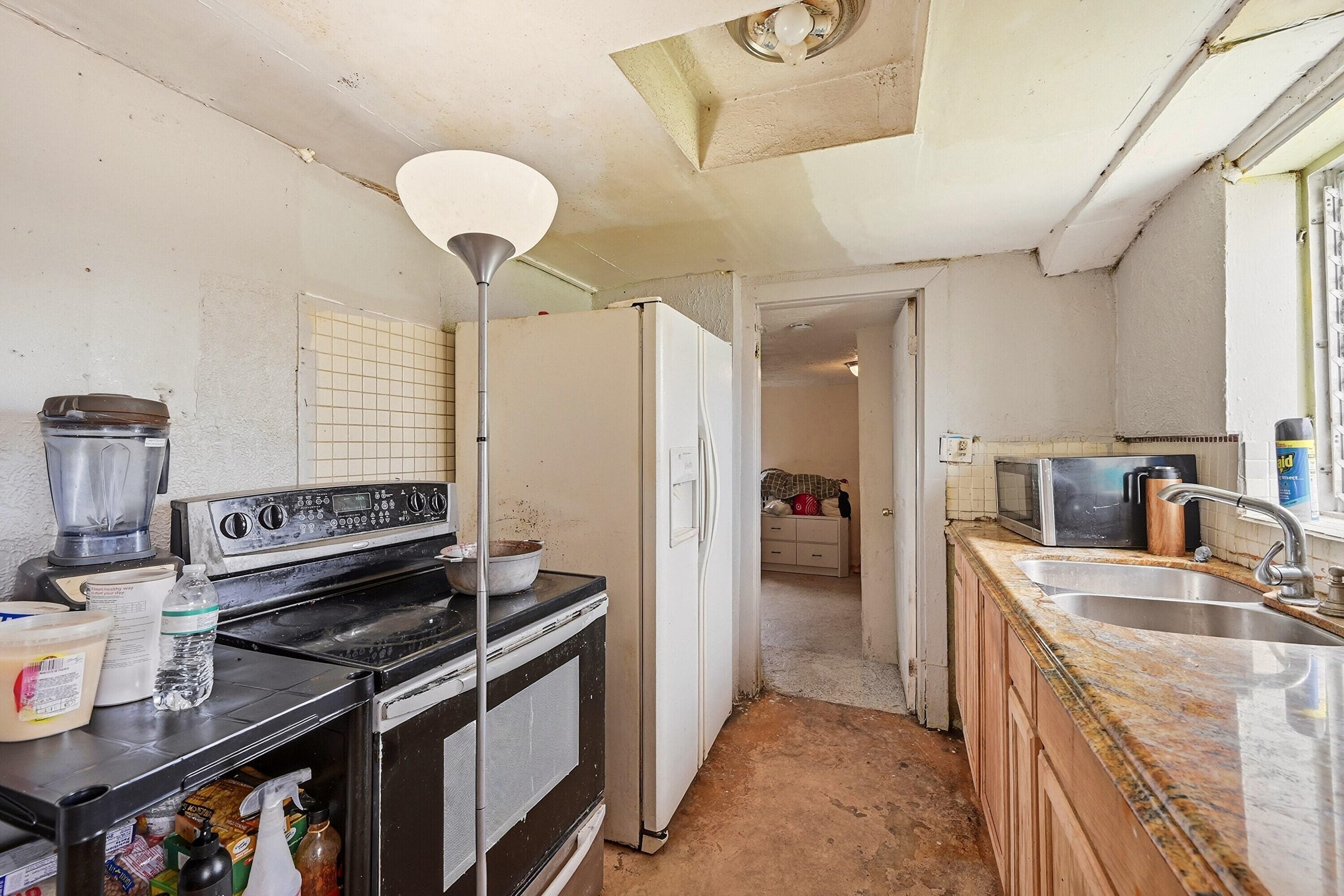 700 SW 8th Street, Pompano Beach, FL 33060 — photo 10 of 32