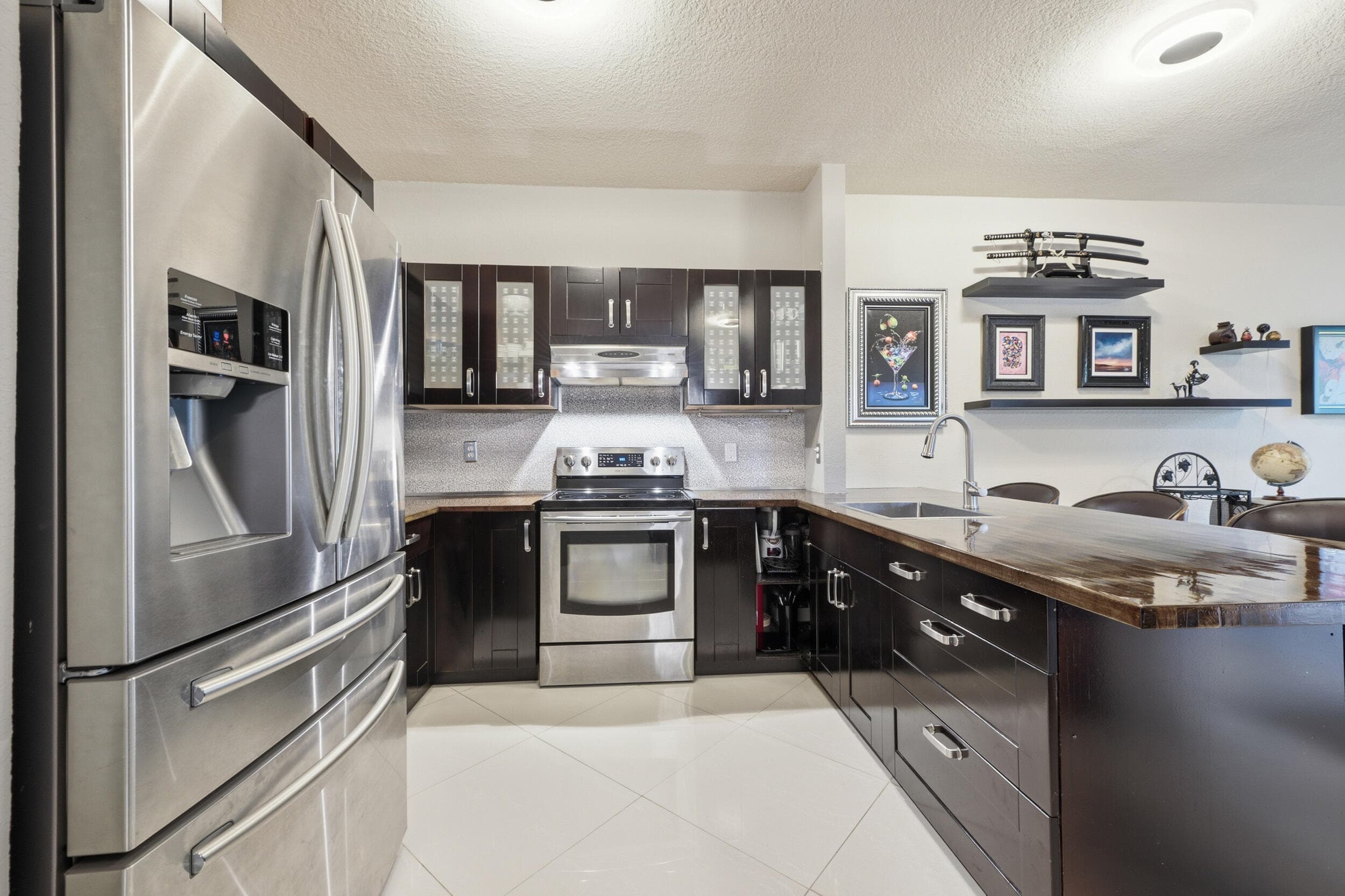 5673 NW 117th Avenue, Coral Springs, FL 33076 — photo 5 of 70