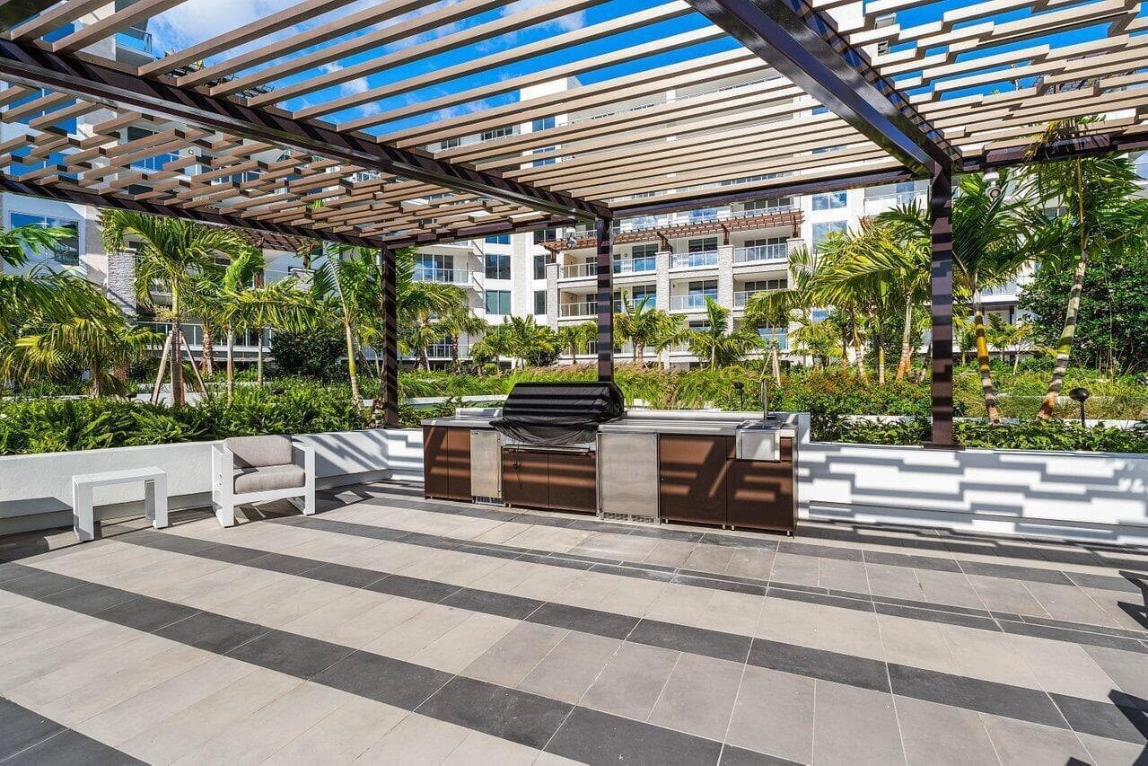220 SE Mizner Boulevard 604, Boca Raton, FL 33432 — photo 51 of 52