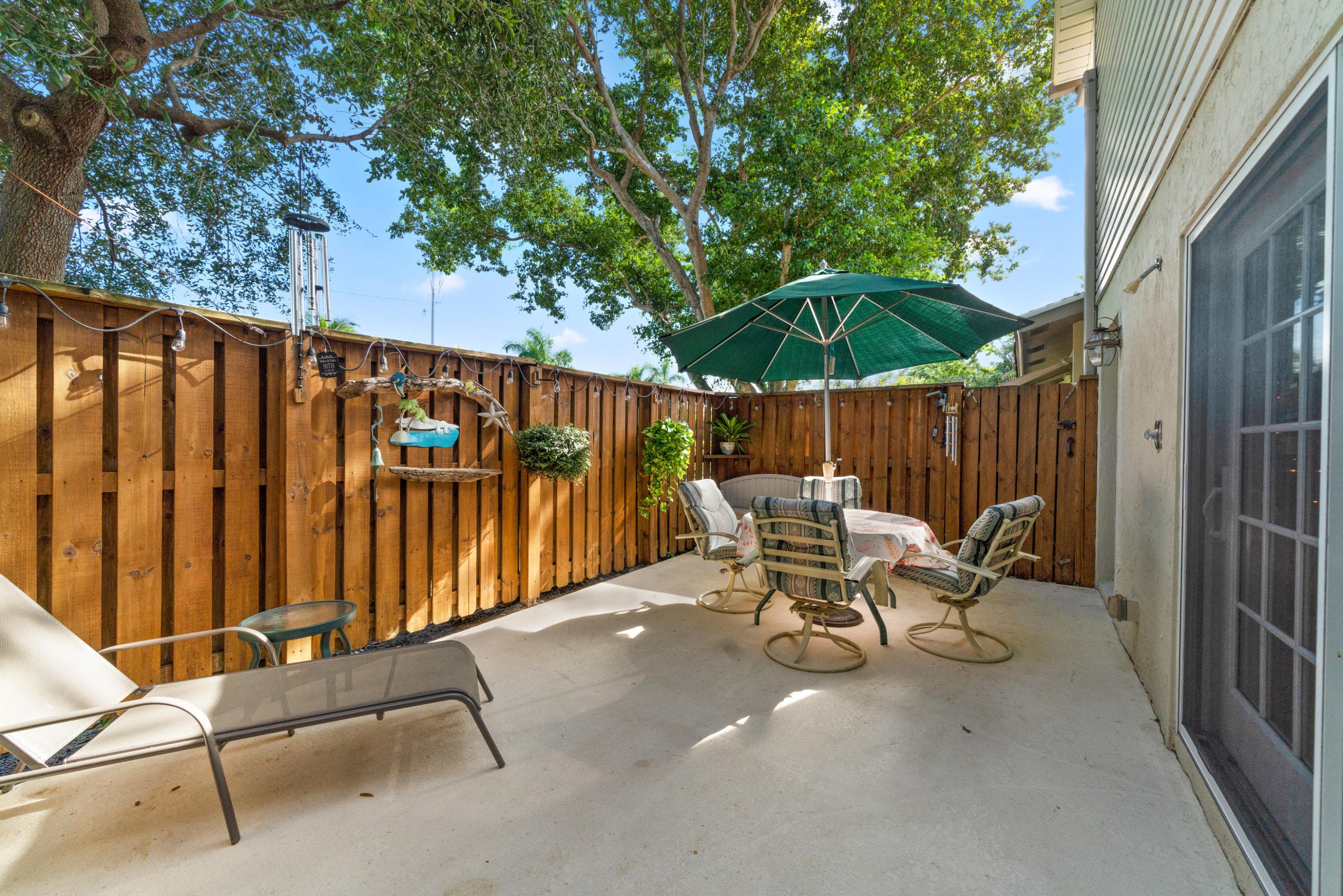 2016 Joy-rene Lane, North Palm Beach, FL 33408 — photo 12 of 24