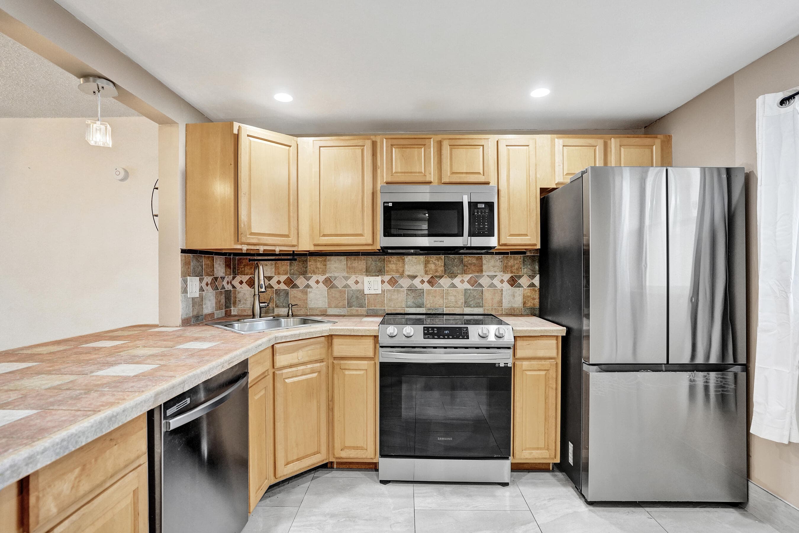 8301 Sands Point Boulevard S102, Tamarac, FL 33321 — photo 3 of 33