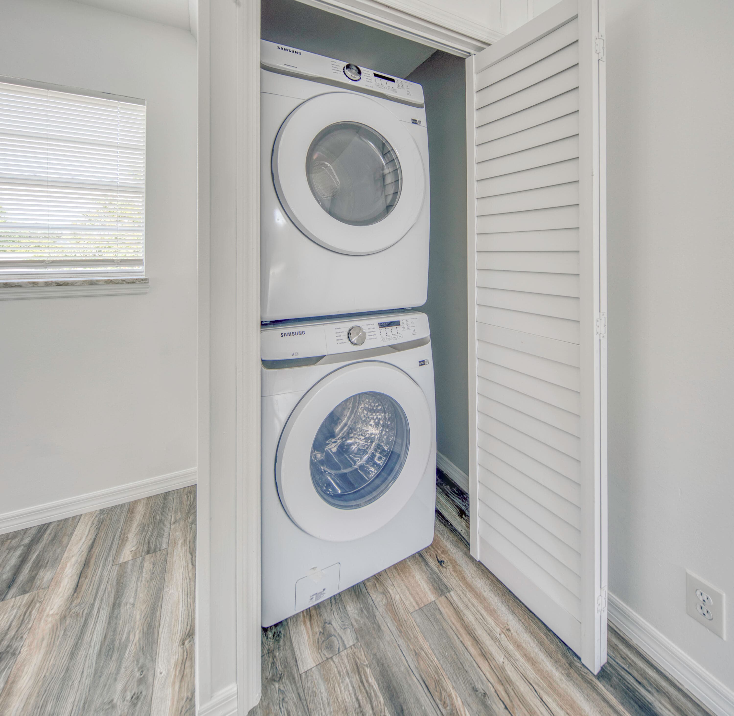 216 S Ocean Breeze Upstairs, Lake Worth Beach, FL 33460 — photo 6 of 15