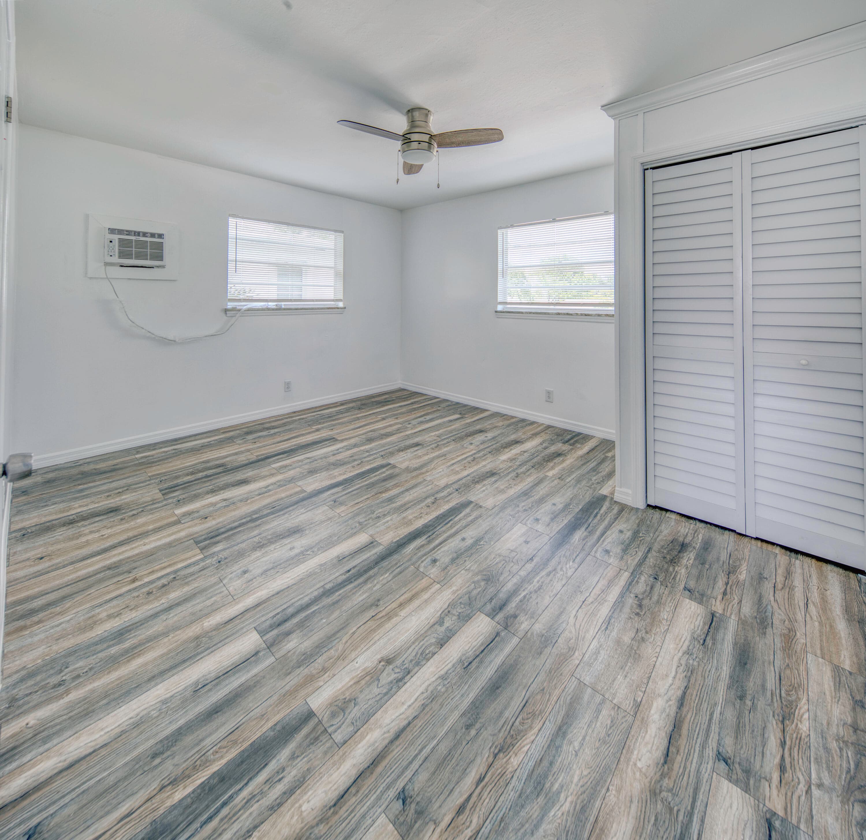 216 S Ocean Breeze Upstairs, Lake Worth Beach, FL 33460 — photo 8 of 15