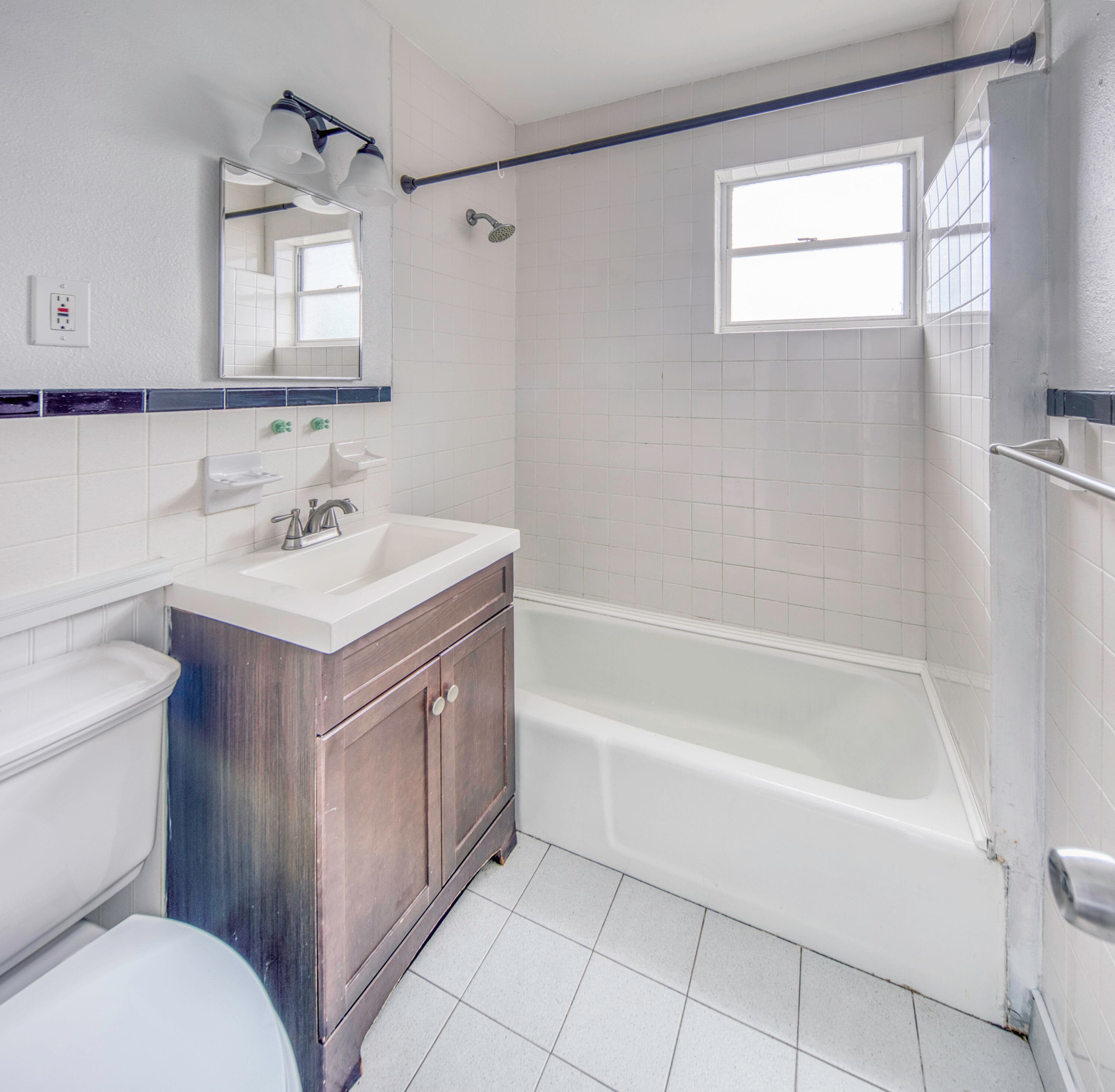 216 S Ocean Breeze Upstairs, Lake Worth Beach, FL 33460 — photo 10 of 15