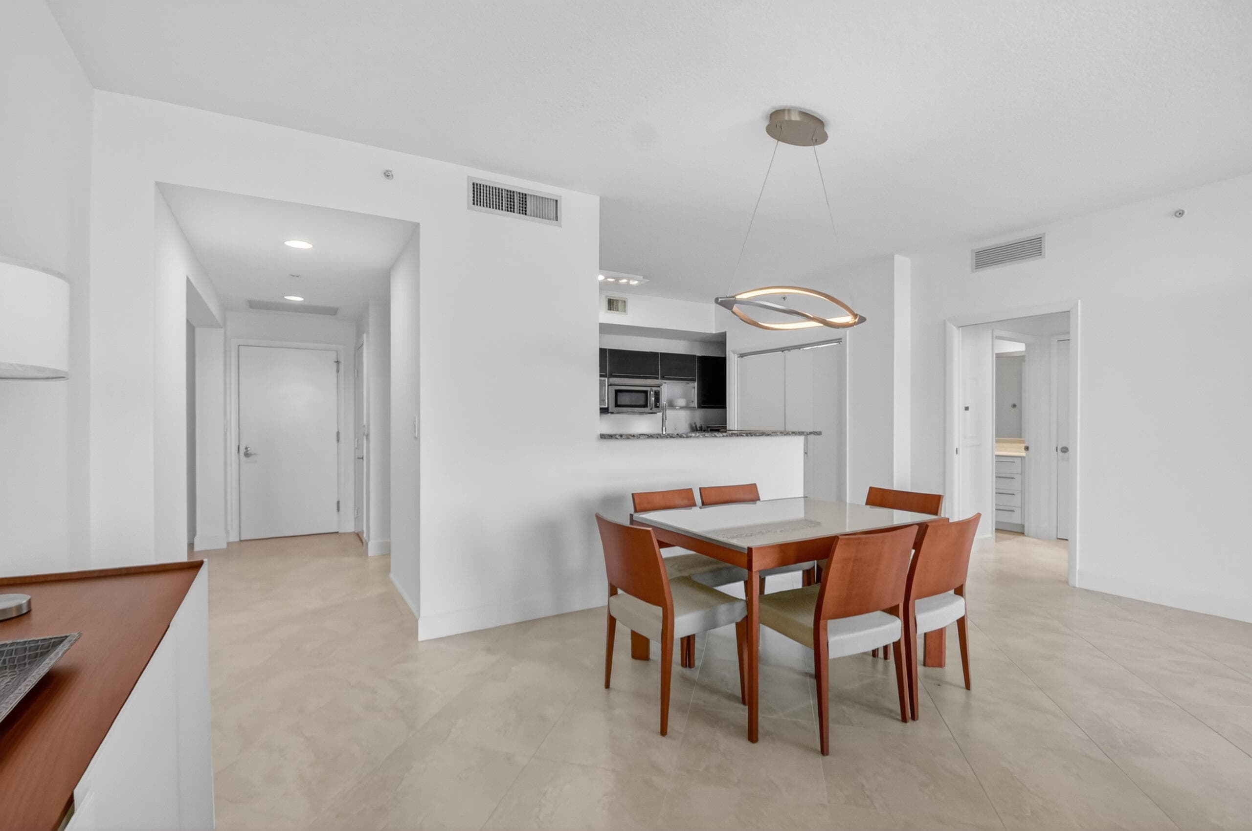 550 Okeechobee Boulevard 423, West Palm Beach, FL 33401 — photo 23 of 133