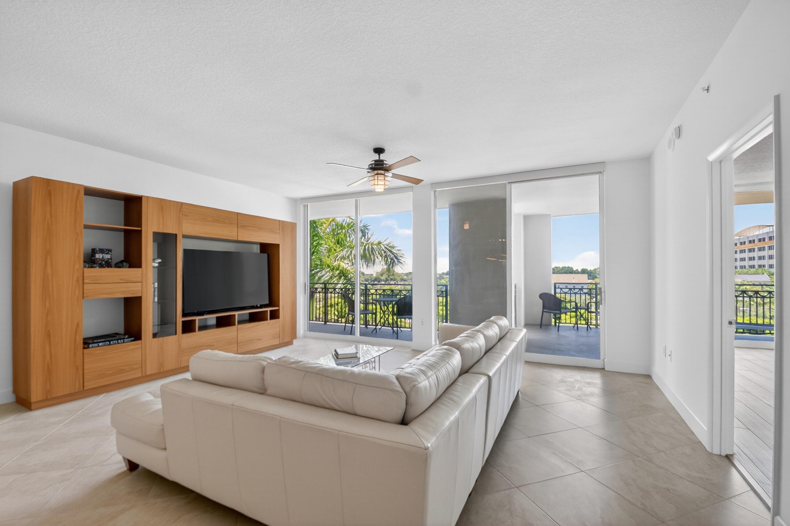 550 Okeechobee Boulevard 423, West Palm Beach, FL 33401 — photo 9 of 133