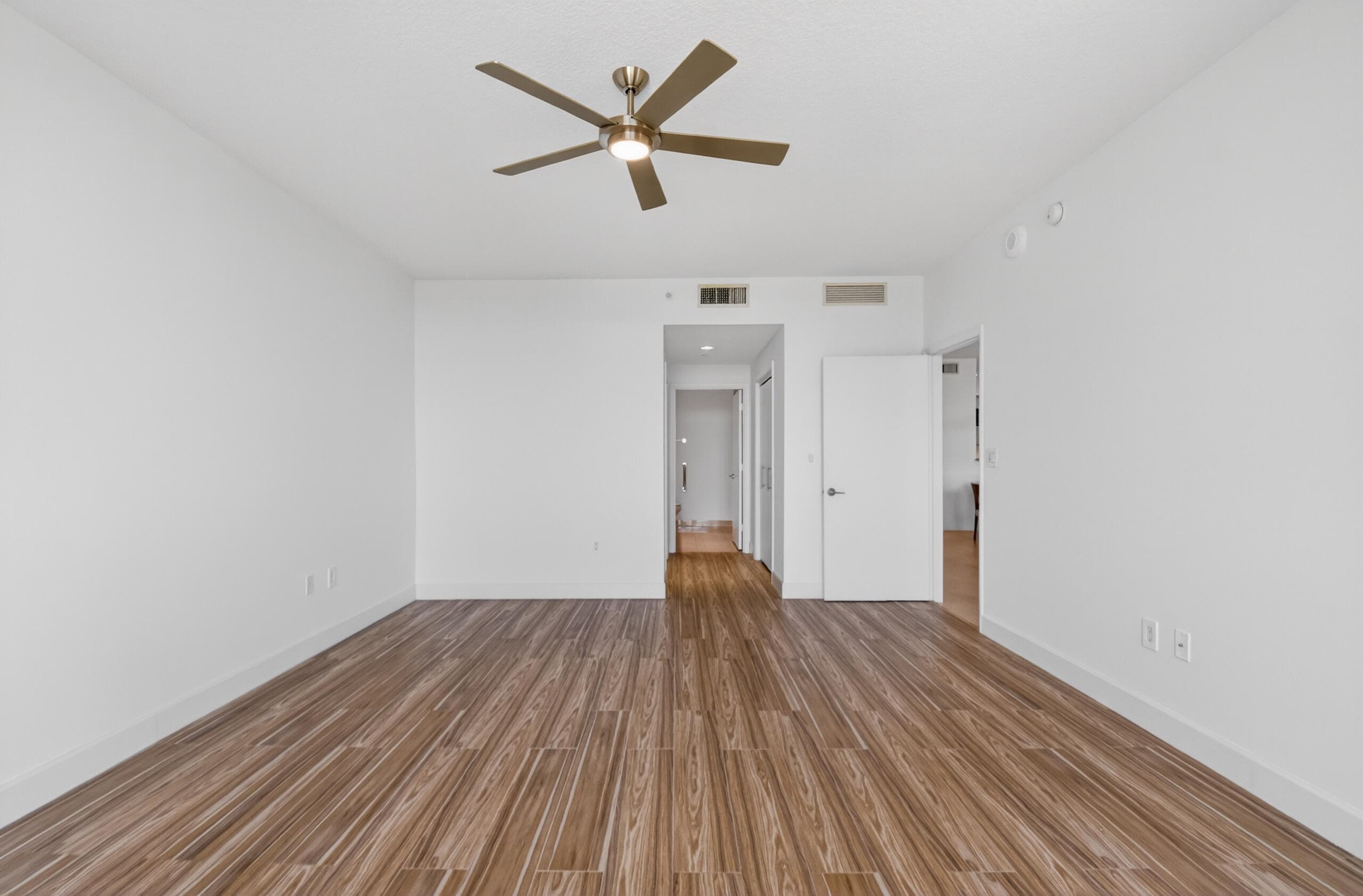 550 Okeechobee Boulevard 423, West Palm Beach, FL 33401 — photo 31 of 133
