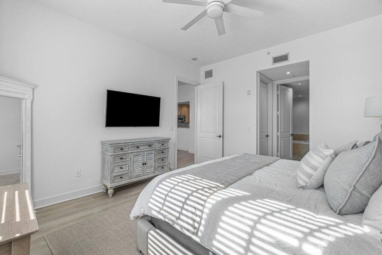 200 NE 2nd Avenue 401, Delray Beach, FL 33444 — photo 4 of 21