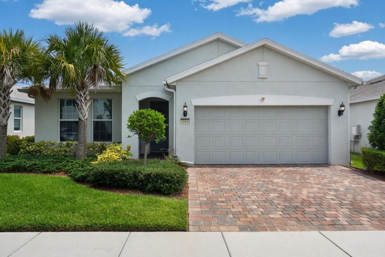 10430 SW Captiva Drive, Port St. Lucie, FL 34987 — photo 45 of 59
