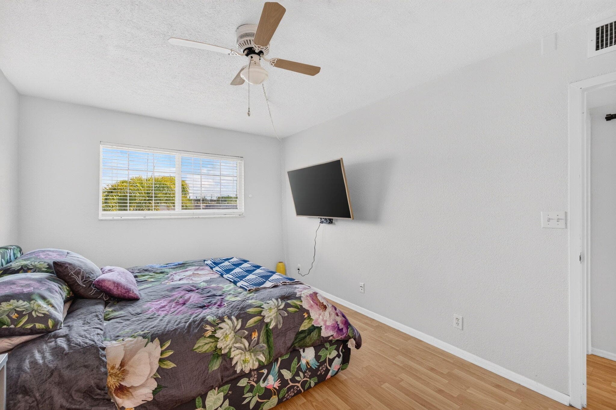 3004 NE 5th Terrace 216-c, Wilton Manors, FL 33334 — photo 33 of 53