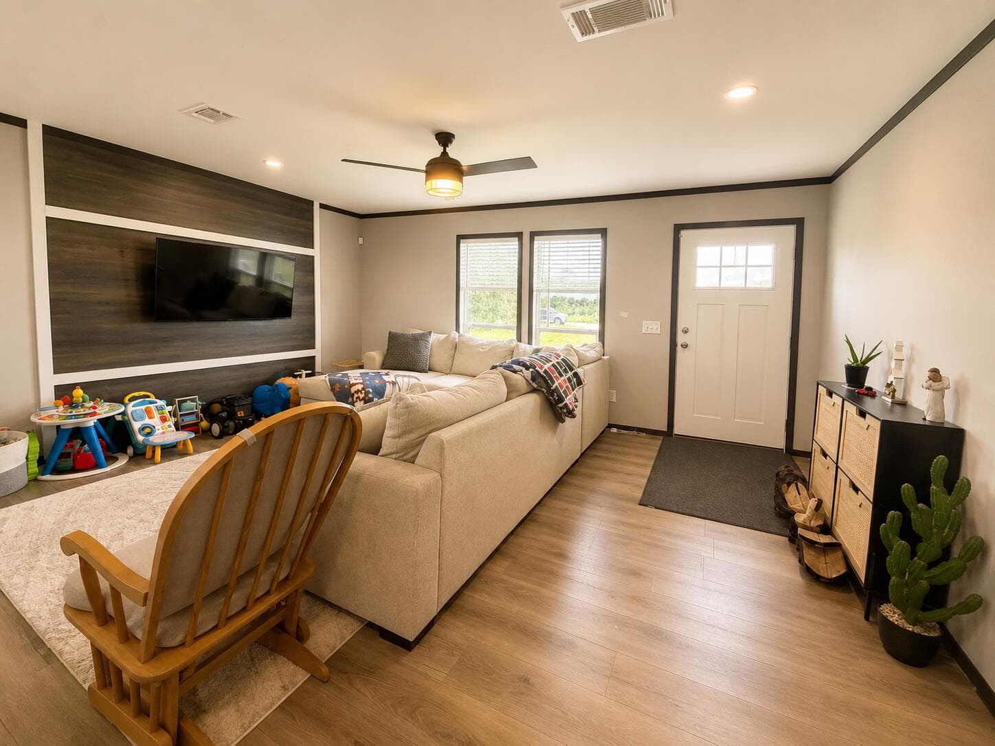 18720 NW 242nd Street, Okeechobee, FL 34972 — photo 5 of 24