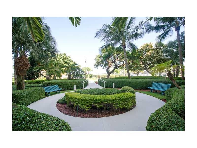 333 NE 21st Avenue 1422, Deerfield Beach, FL 33441 — photo 29 of 51