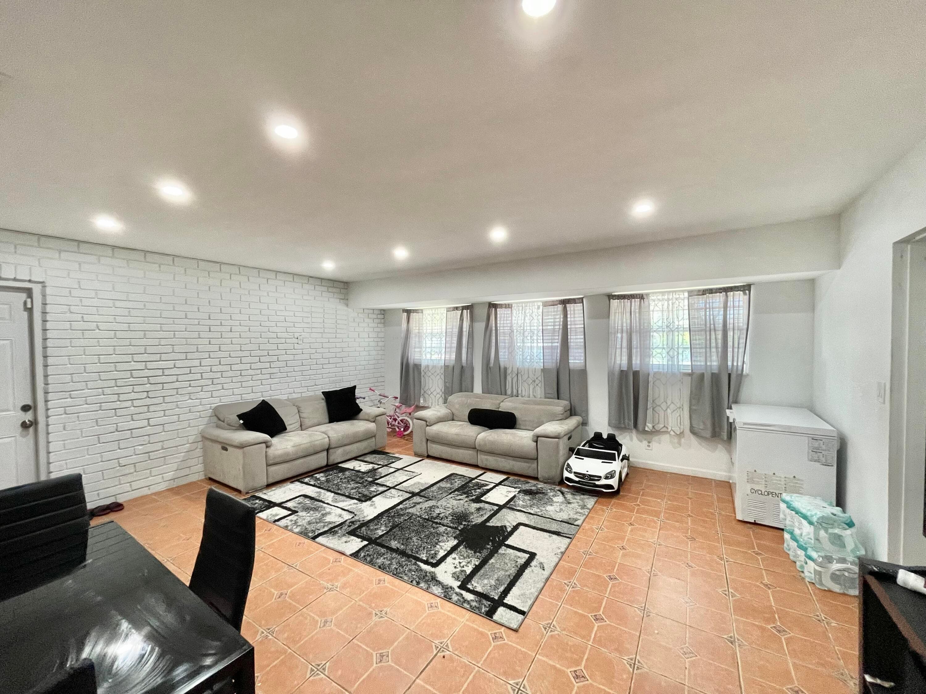 1478 NE 56th Street, Fort Lauderdale, FL 33334 — photo 10 of 40