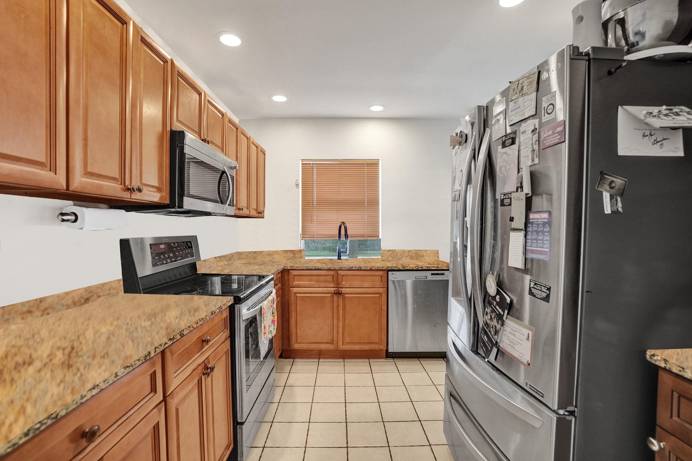 811 NW 43rd Avenue, Coconut Creek, FL 33066 — photo 5 of 39