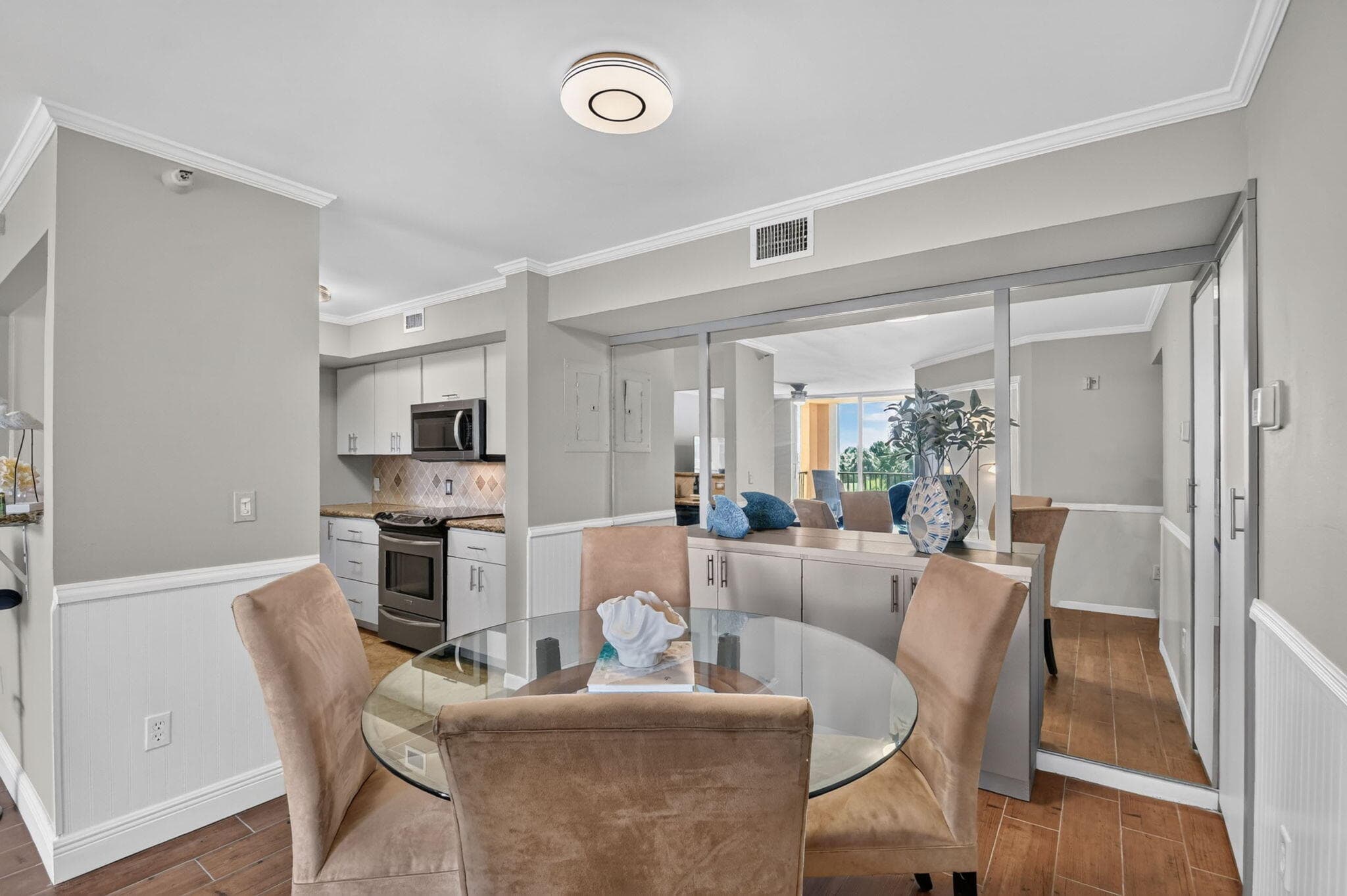 135 Yacht Club Way 204, Hypoluxo, FL 33462 — photo 13 of 47