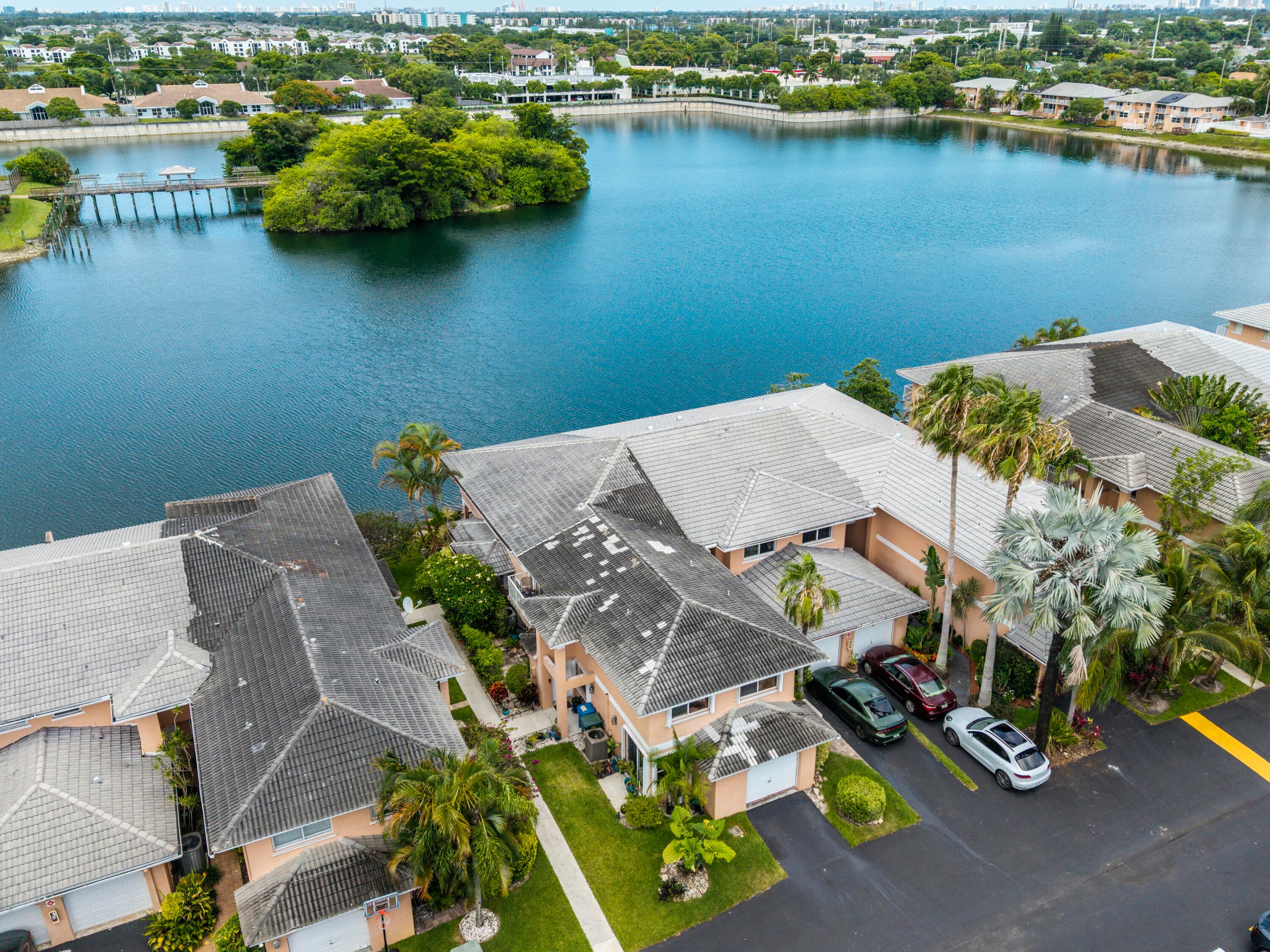 3291 NW 44th Street 2, Oakland Park, FL 33309 — photo 4 of 62
