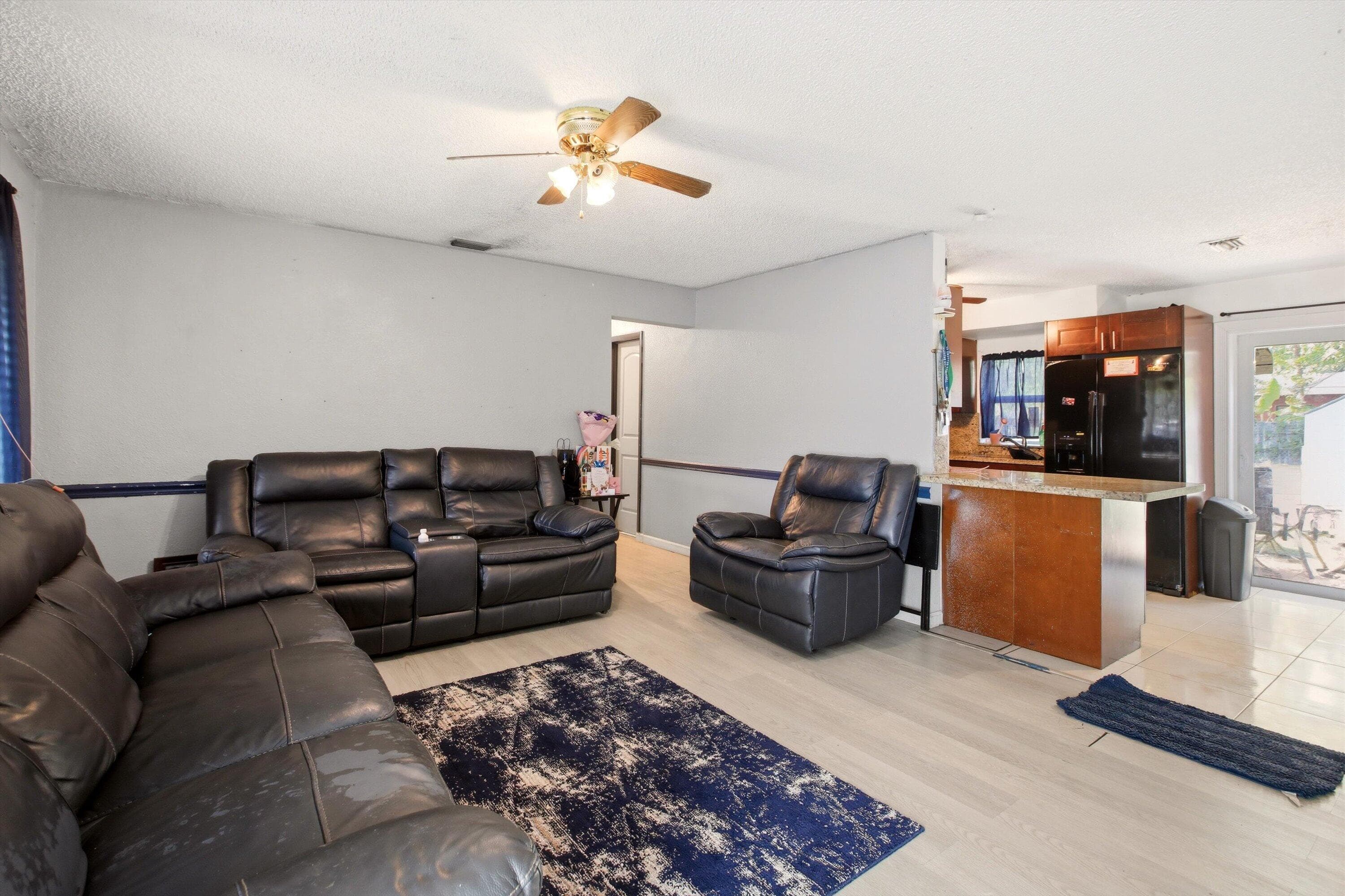 1671 N Cypress Road, Pompano Beach, FL 33060 — photo 8 of 34