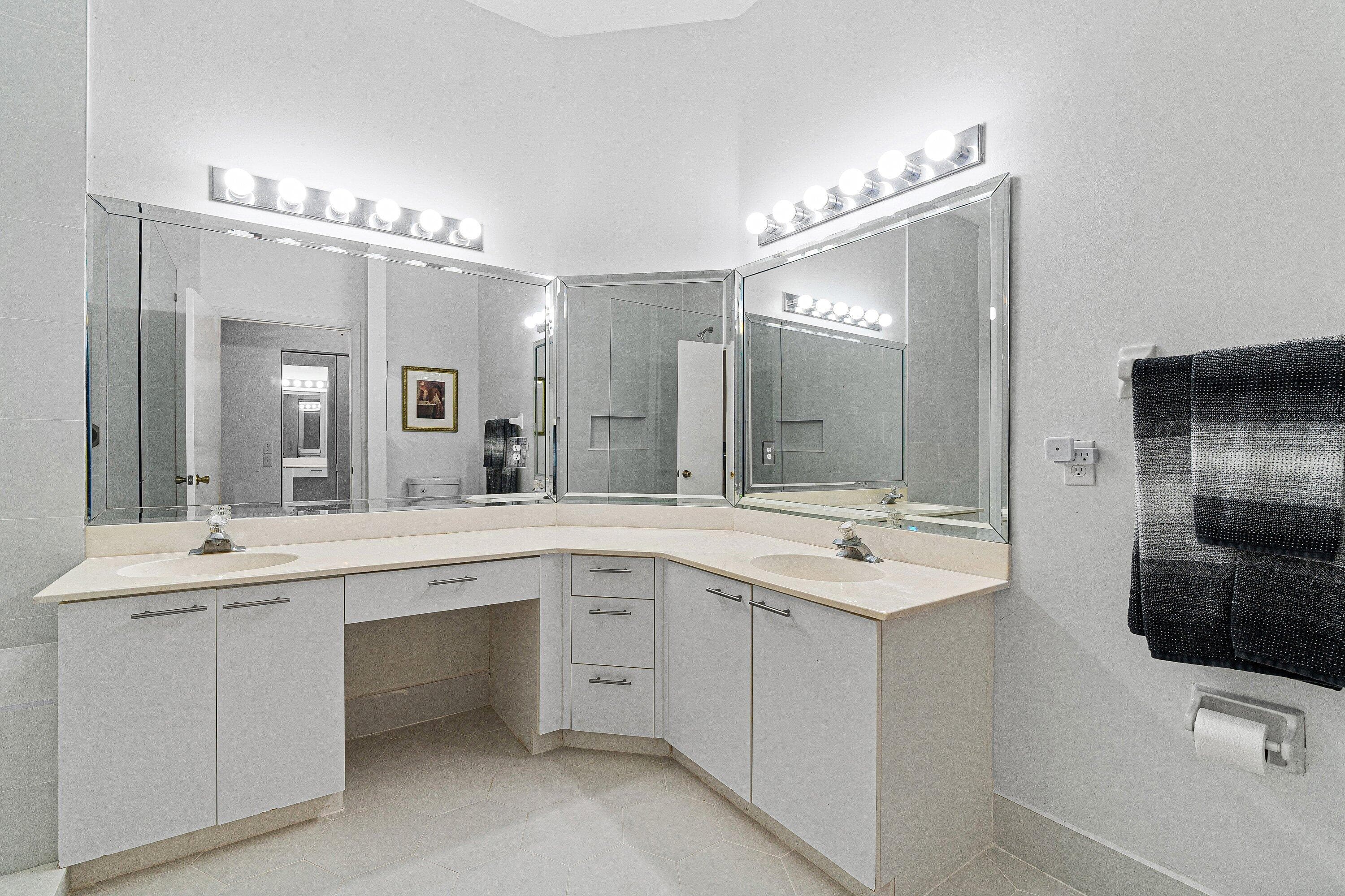5171 Europa Drive G, Boynton Beach, FL 33437 — photo 17 of 29
