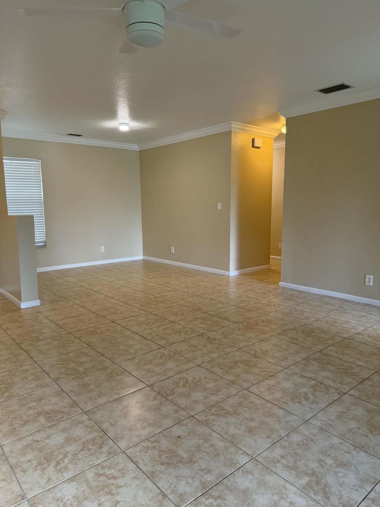 6355 Adriatic Way, West Palm Beach, FL 33413 — photo 8 of 33